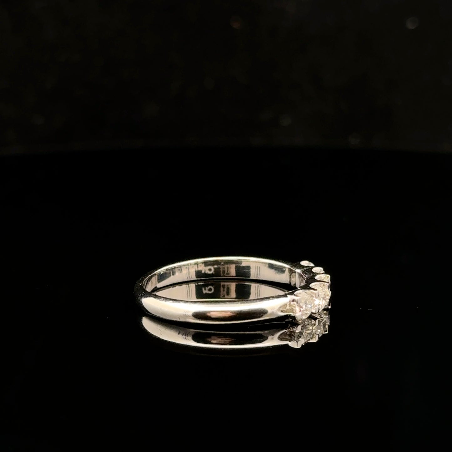 5 Stone band 0.50ctw. F/SI1 - 10KW - Natural Diamond