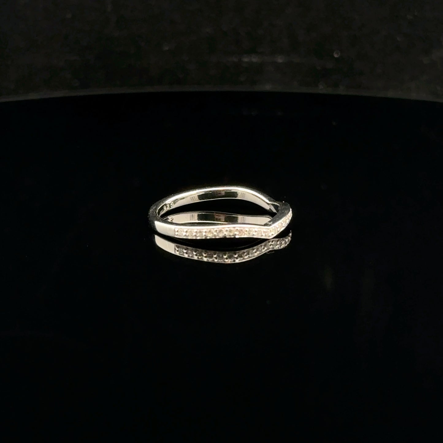 Curved band 0.20ctw. G/SI2 - 925S - Natural Diamond