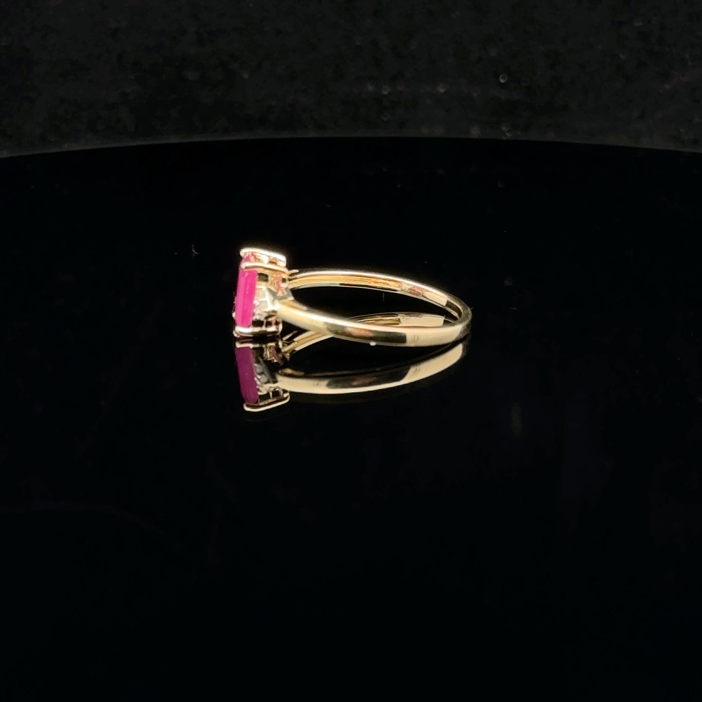 Three Stone 1ct. 0.08ct. - 10KY - Natural Ruby