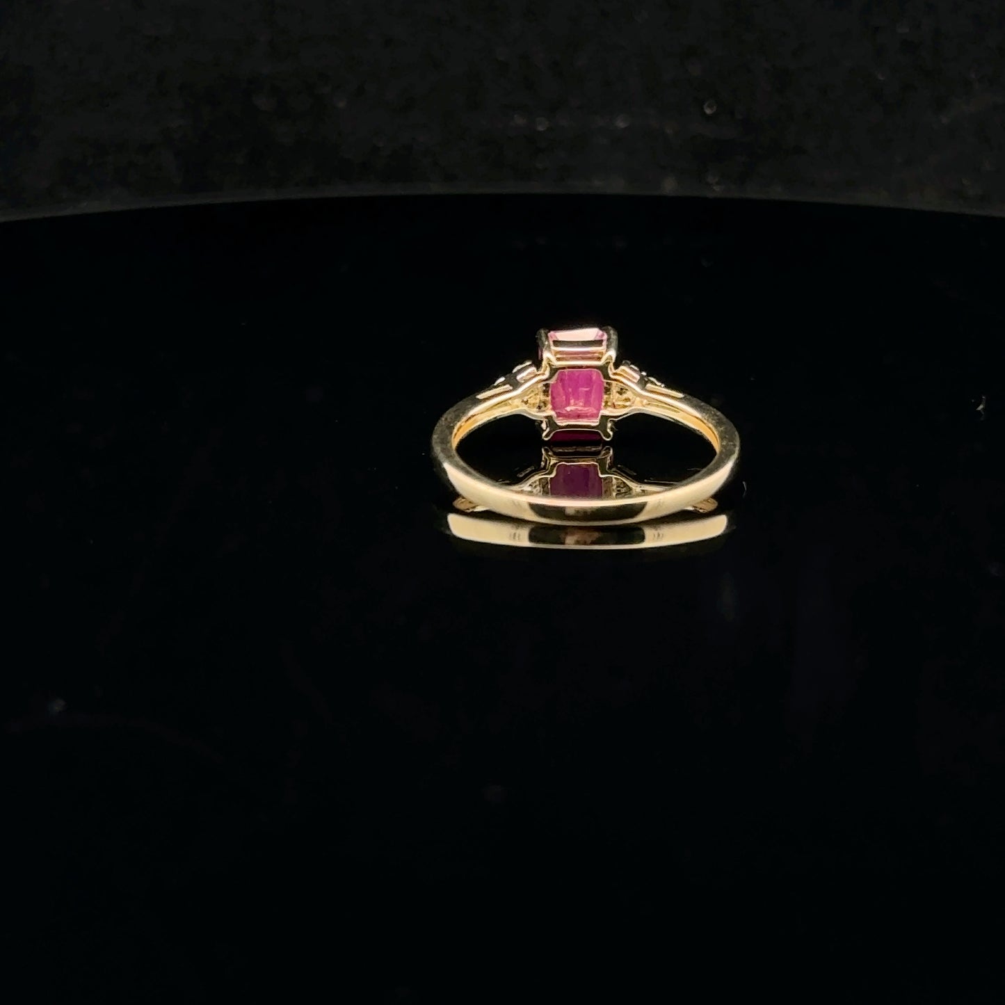 Three Stone 1ct. 0.08ct. - 10KY - Natural Ruby