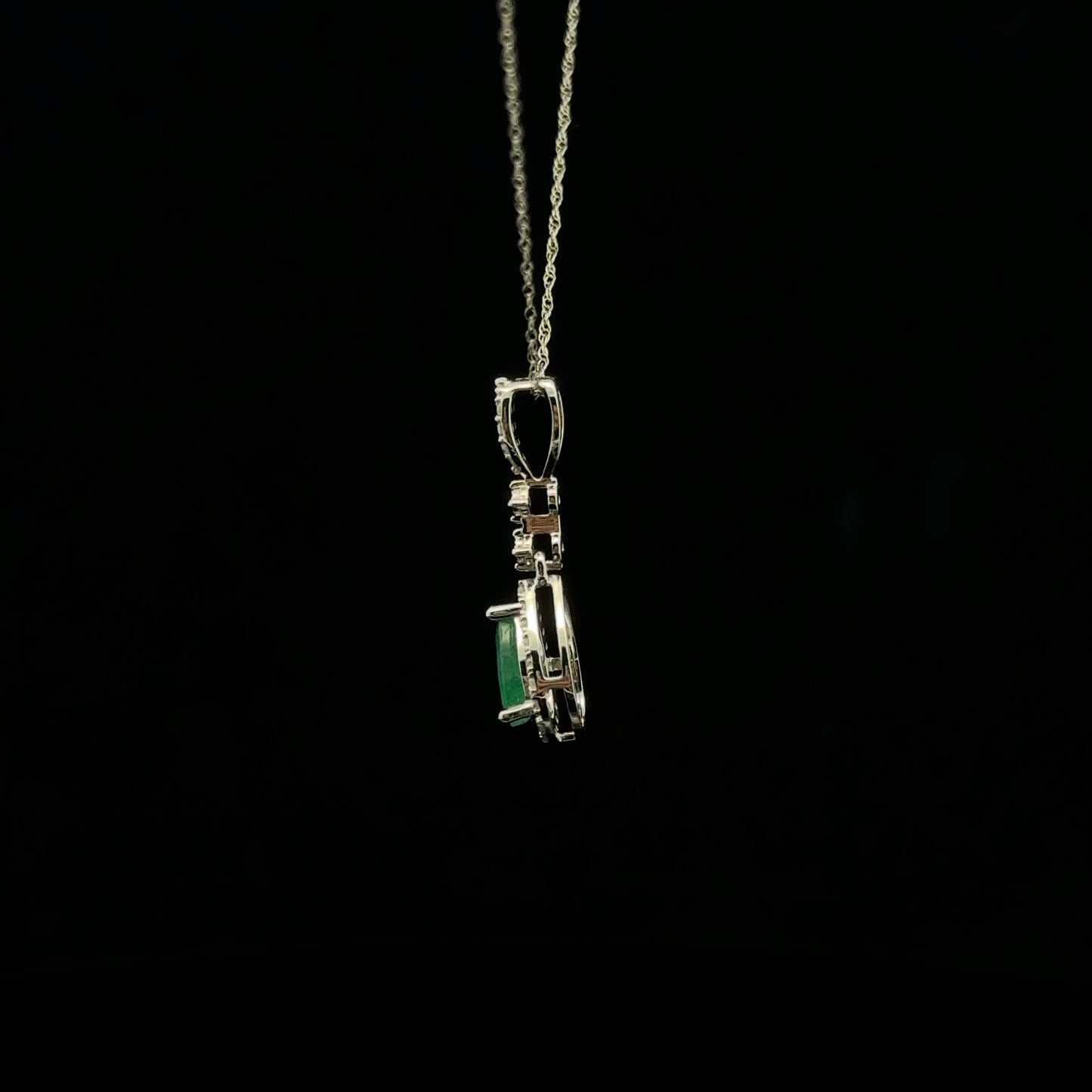 Pear Halo 1ct. 0.18ctw. - 10KW - Natural Emerald