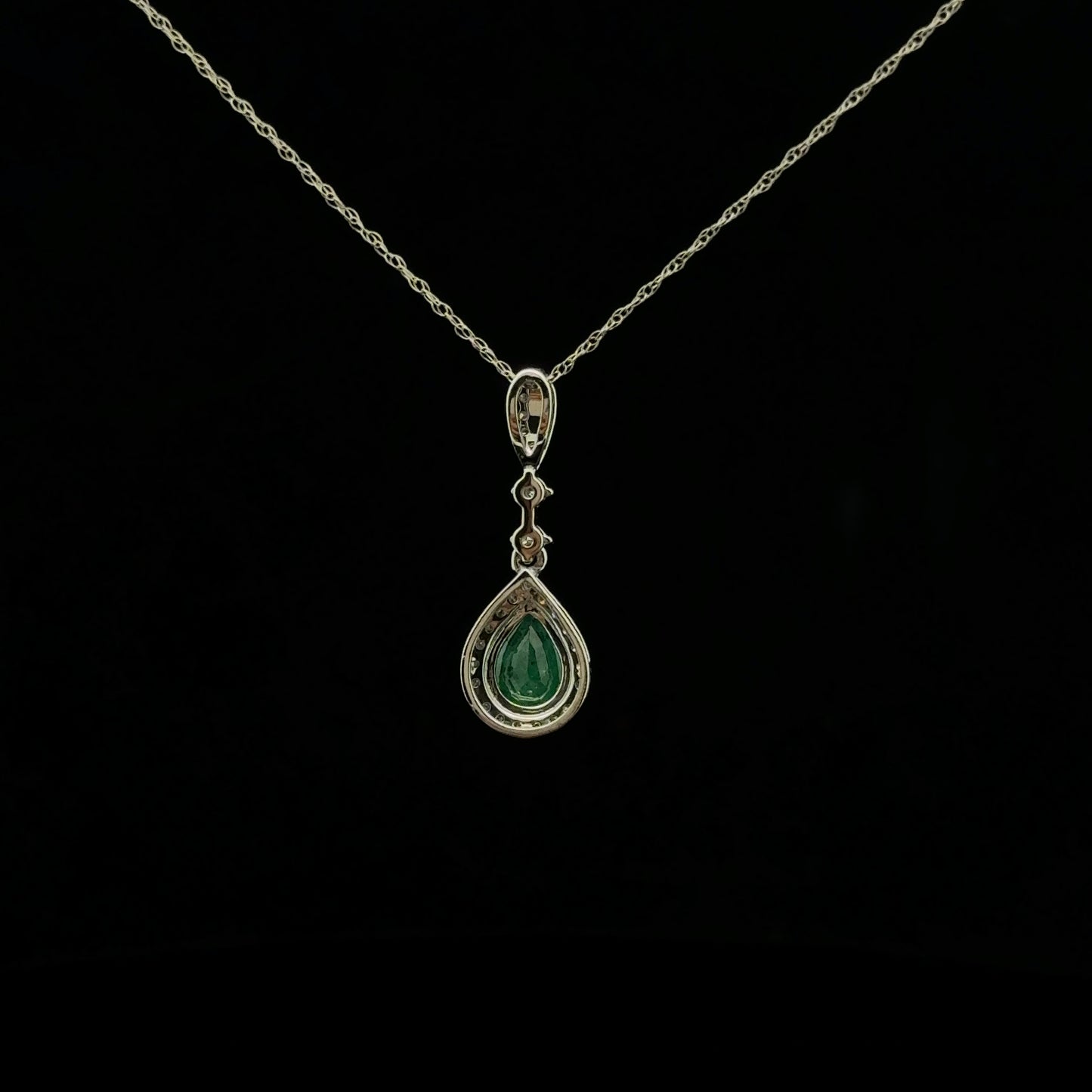 Pear Halo 1ct. 0.18ctw. - 10KW - Natural Emerald