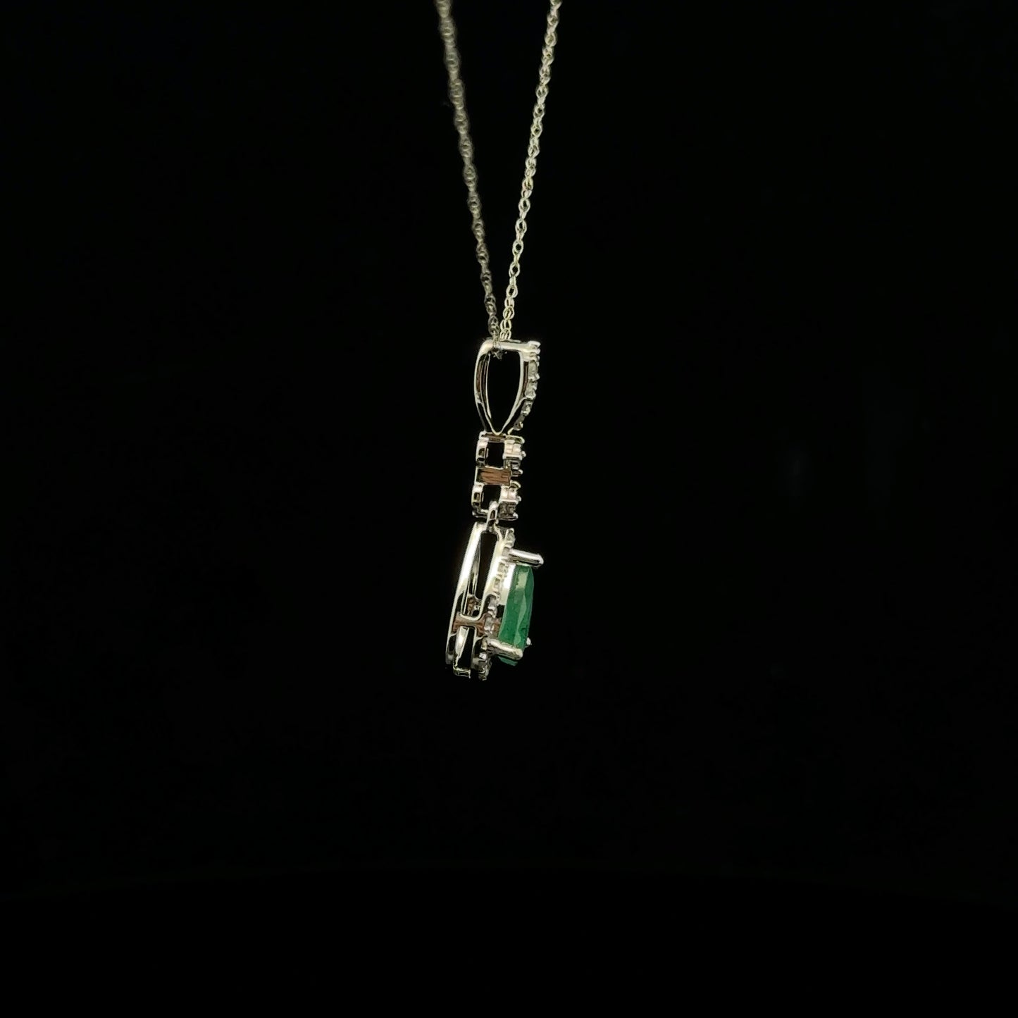Pear Halo 1ct. 0.18ctw. - 10KW - Natural Emerald