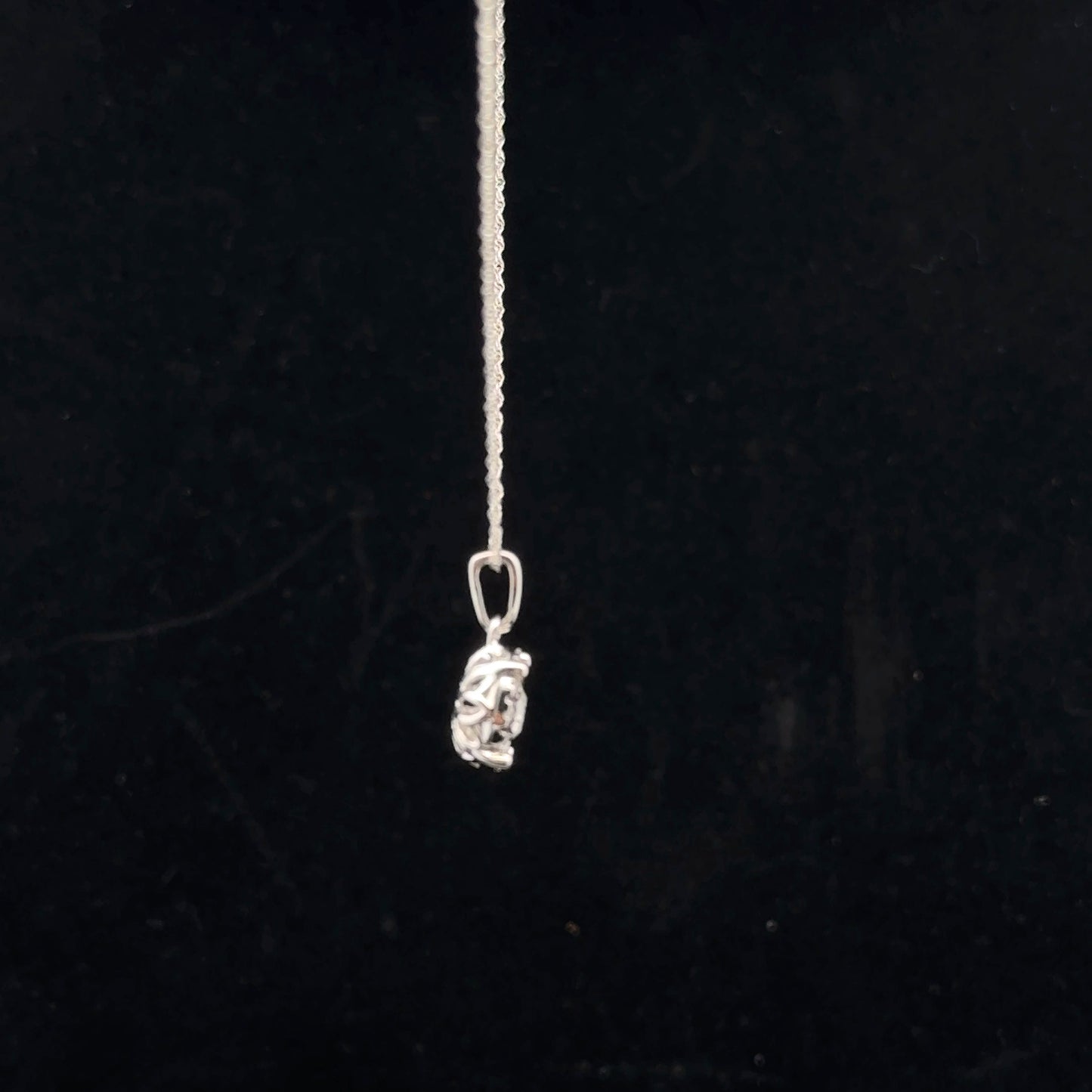4 prongs 0.25ctw. H/I1 - 10KW - Natural Diamond