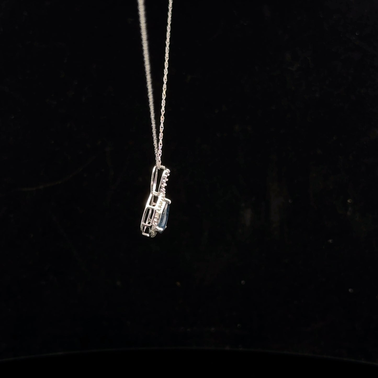 Pear Halo 1ct. 0.08ctw. - 10KW - Natural Sapphire - 51045