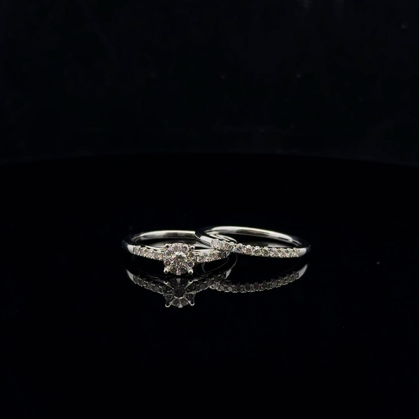 Bridal Set 0.50ctw. G/SI2. - 10KW - Natural Diamond
