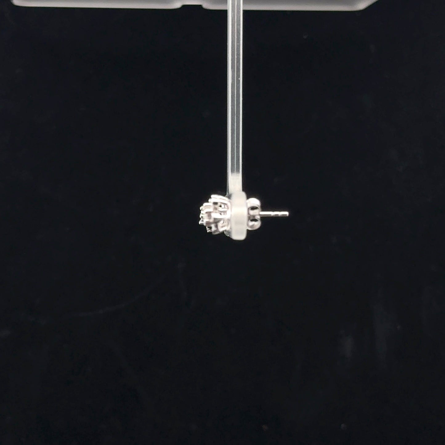Mini Flower stud 0.25ctw. H/I1 - 10KW - Natural Diamond