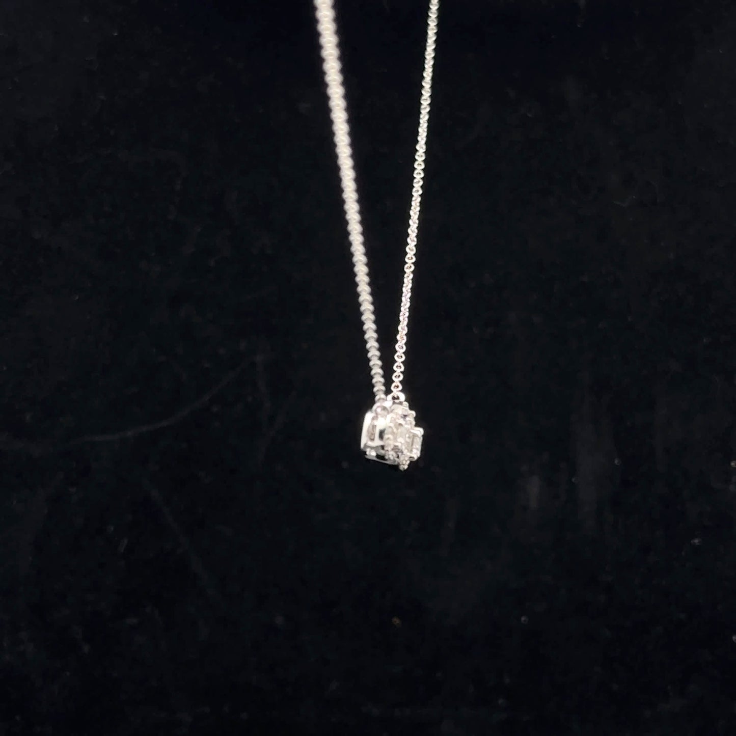 Triple Halo 0.50ctw F/SI2 - 10KW - Natural Diamond - 52070