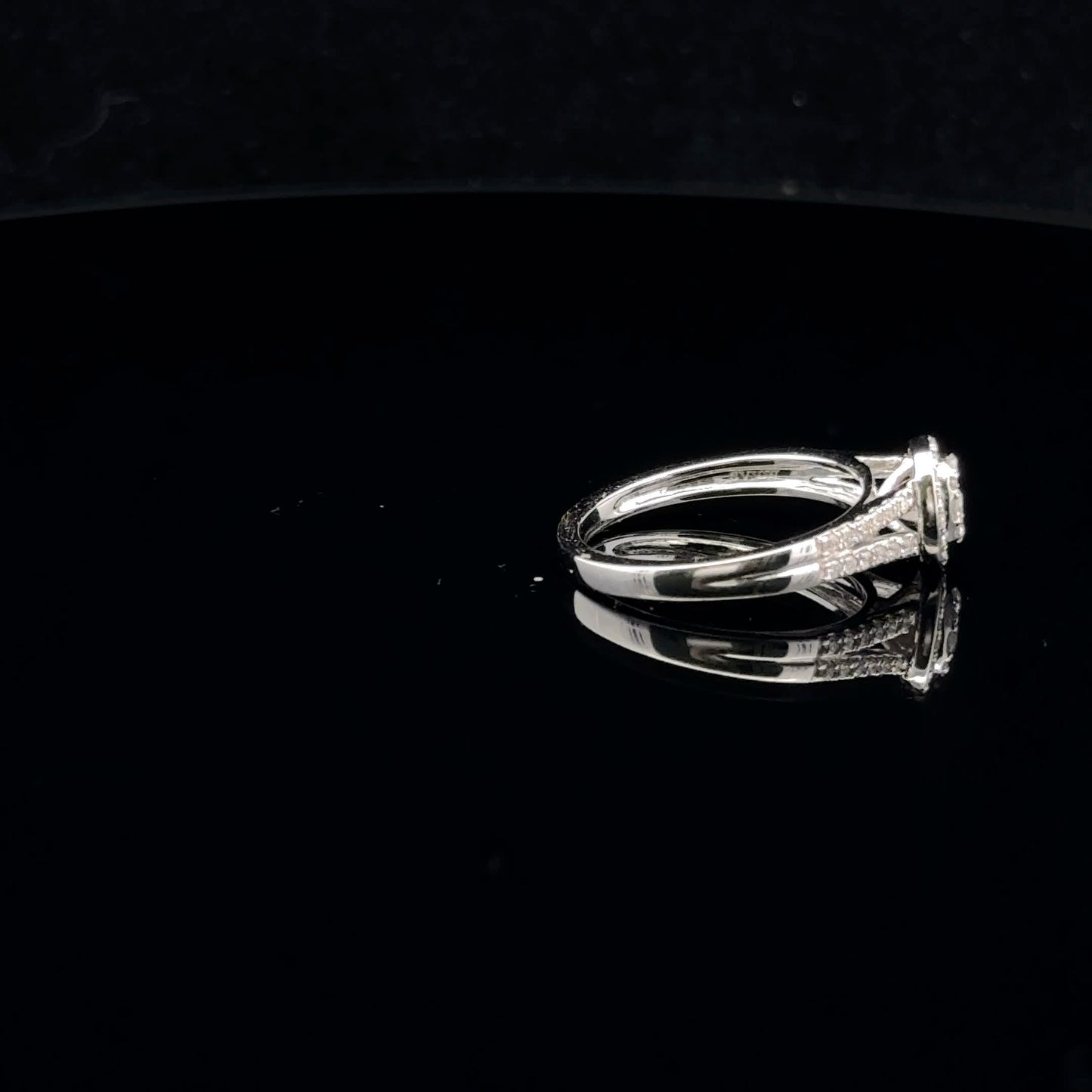 0.33ctw G/I1 #6 Vera Wang - 14KW - Natural Diamond - 53041