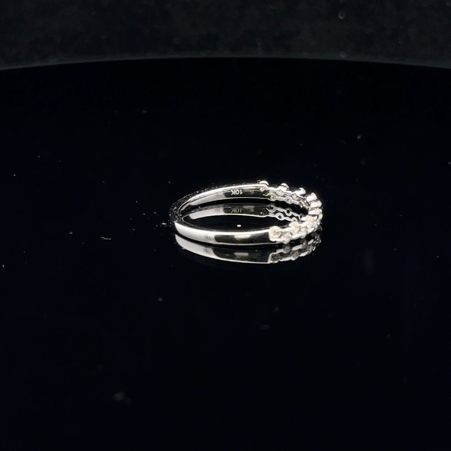 0.25ctw H/SI2 #6.75 Two Row band - 10KW - Natural Diamond - 53091