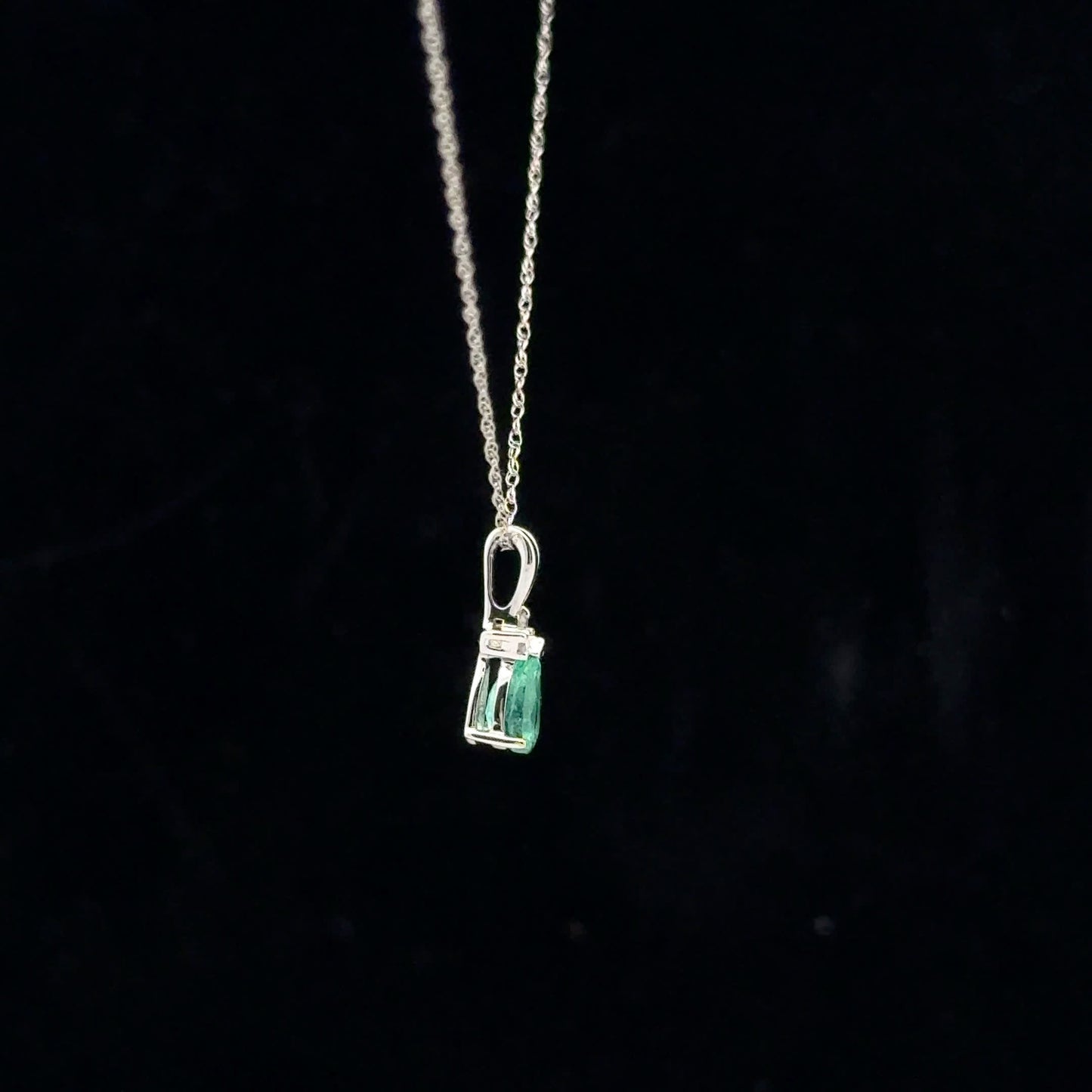 0.02ctw Dia Emerald Pear - 10KY - Natural - 53130