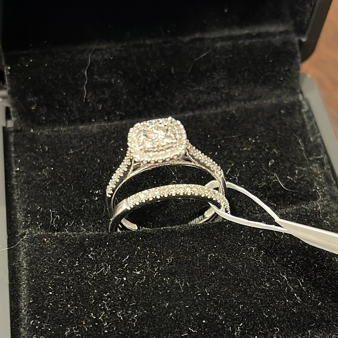Bridal cushion set - 10KW - 0.50ctw H/SI1 #7 - Natural diamond - 34277