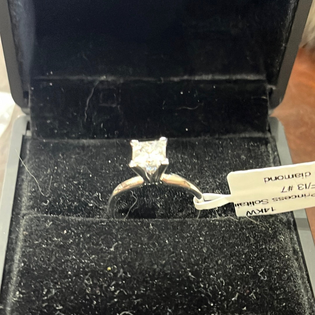 1.25ct Princess Solitaire - 14KW - 1.25ct F/I3 #7 - Natural diamond - 34212
