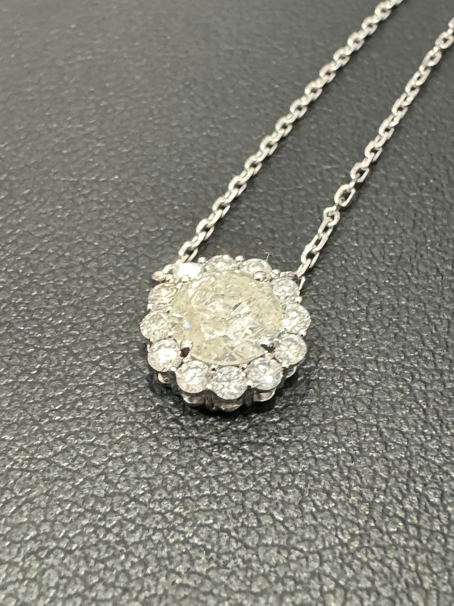 Flower necklace 18inch - 0.75ctw 0.25ct I/I - 14KW - Natural Diamond