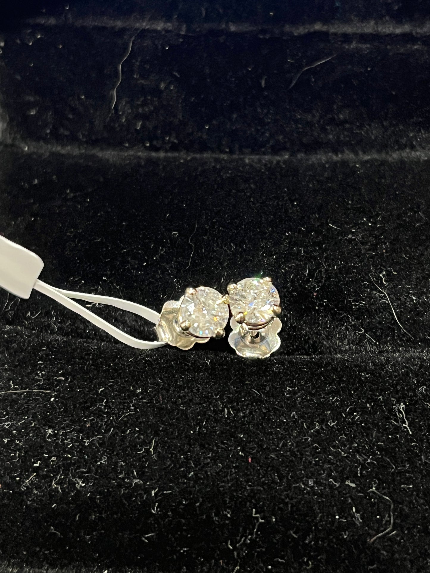 0.40ct studs 4 prong - 14KW - 0.80ctw G/SI2 - Natural diamond - 34317