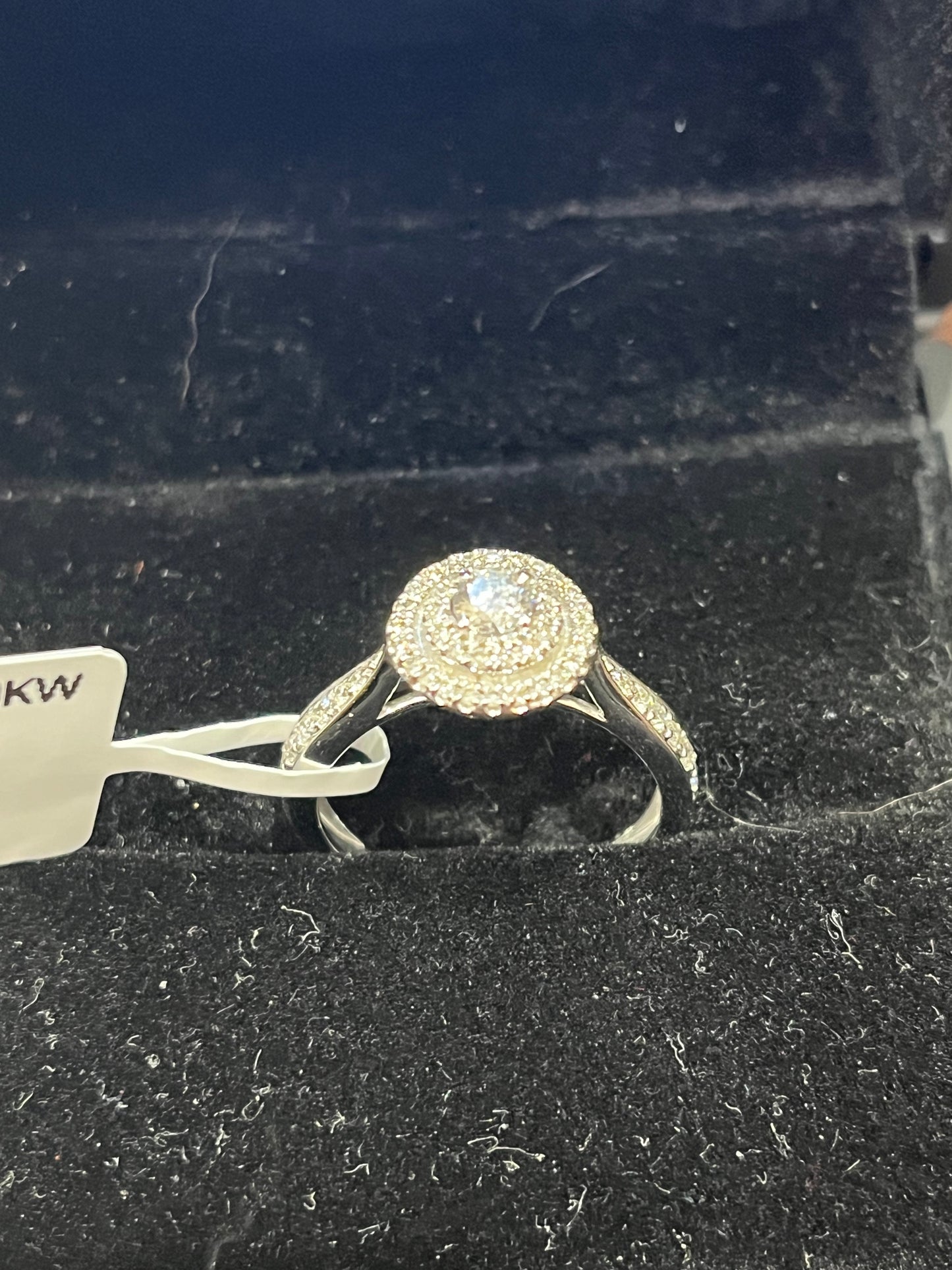 0.20ct Halo RBC - 10KW - 0.70ctw G/SI2 #7 - Natural diamond - 34301