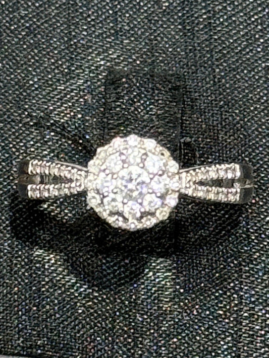 #7 H/I 0.40ctw. 0.10ct - 14KW - Natural Diamond