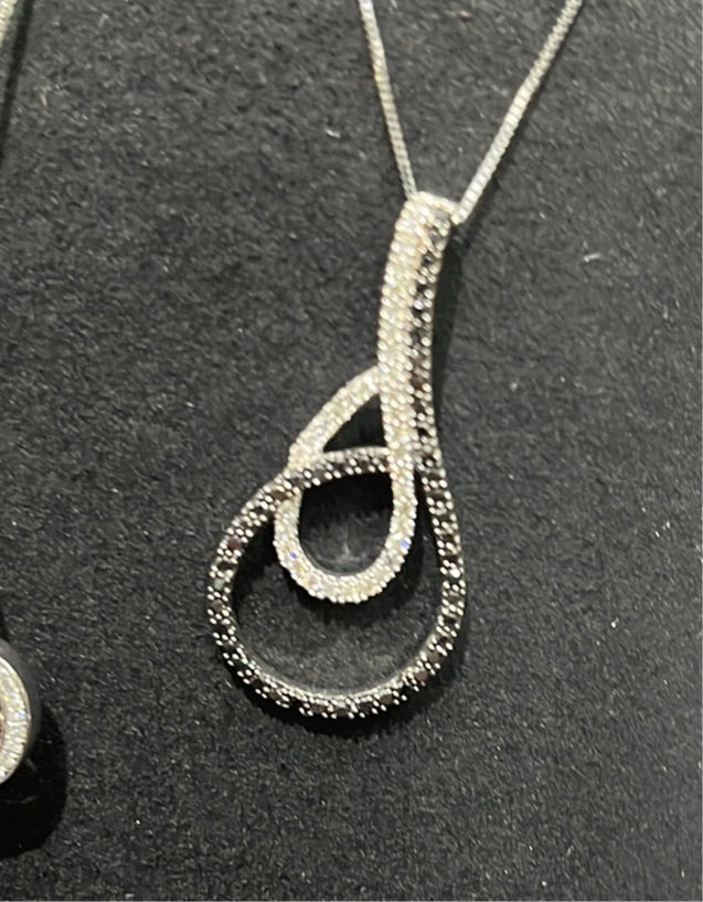 Interlocked Loops 0.50ctw. 14KY 41052