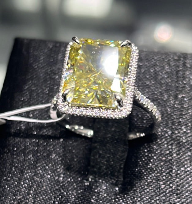 Radiant Yellow 8 - 14k white gold - 13029