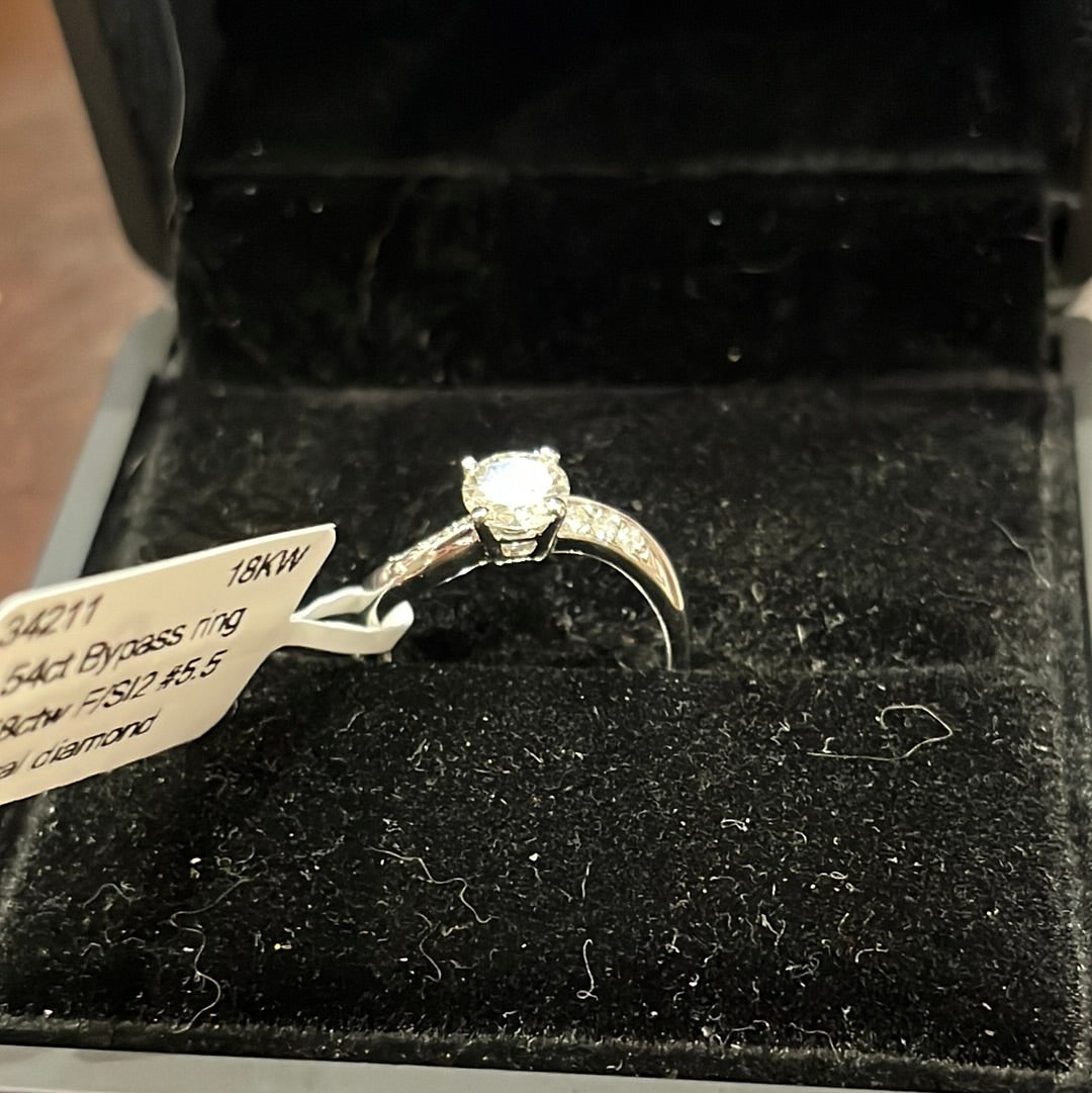 0.54ct Bypass ring - 18KW - 0.58ctw F/SI2 #5.5 - Natural diamond - 34211