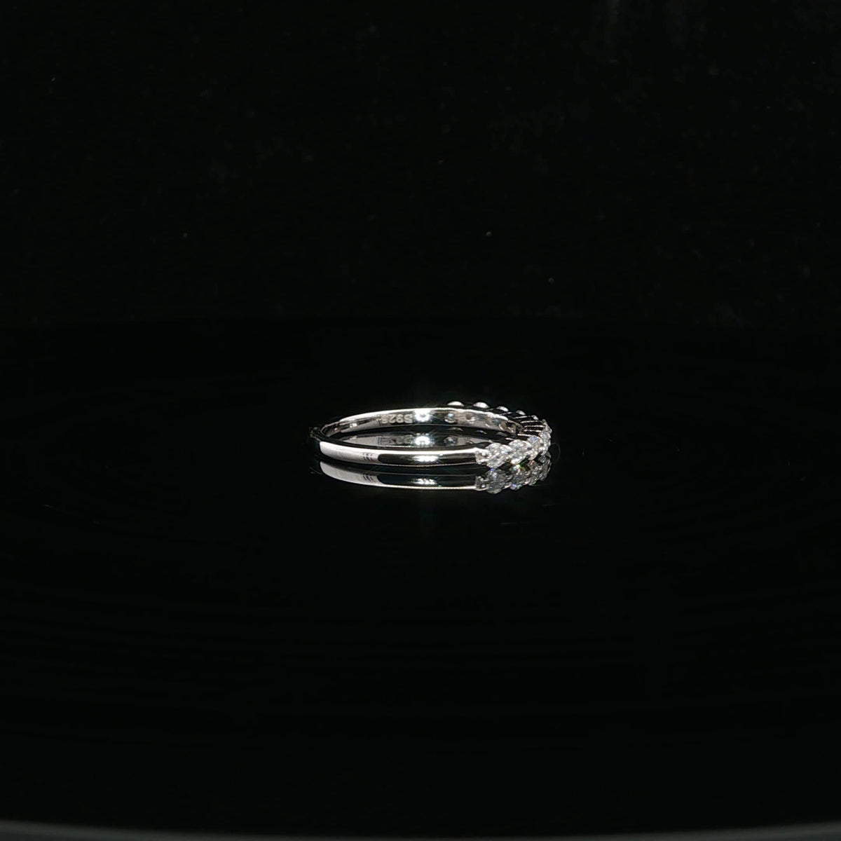 0.50ctw E/VS1 Band - S925 - Lab Diamond - 26116-7-1