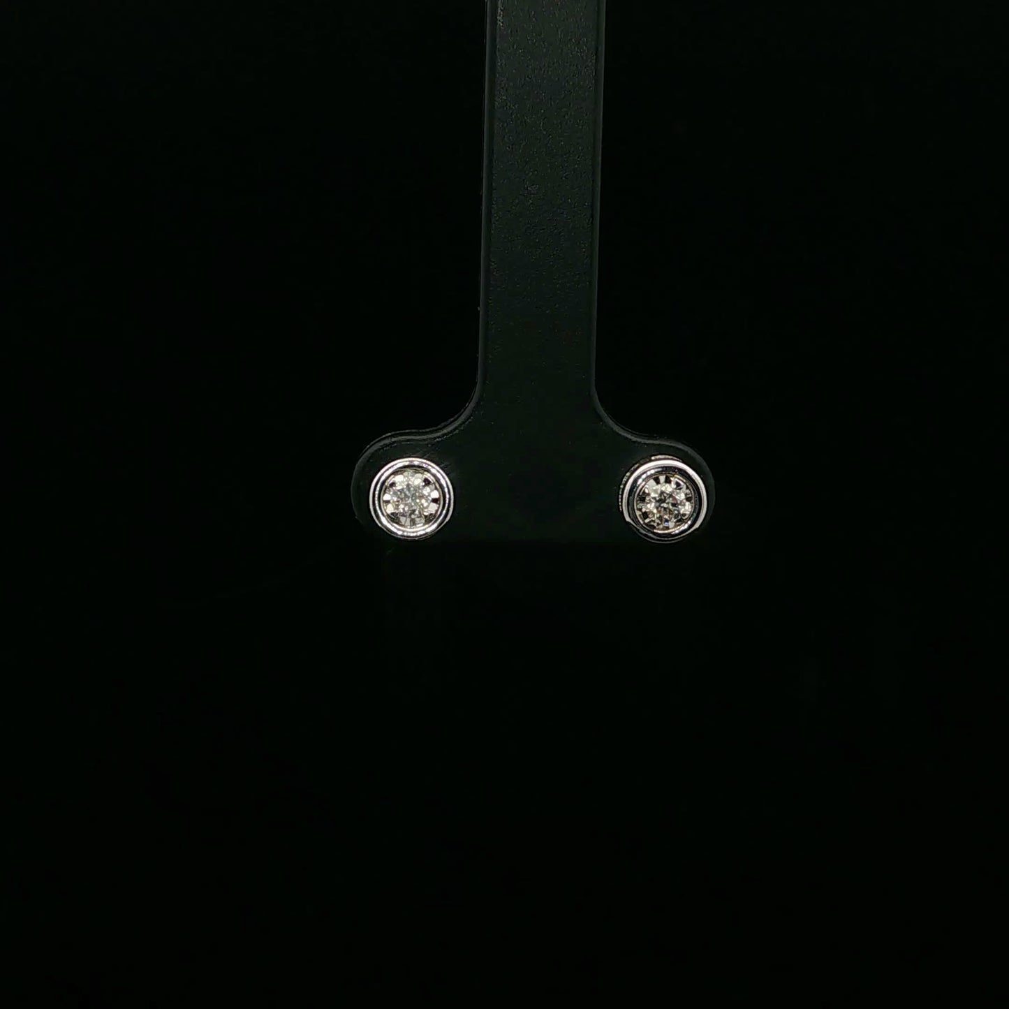 0.14ctw G/SI2 Bezel Studs - 14KW - Natural Diamond - 64170