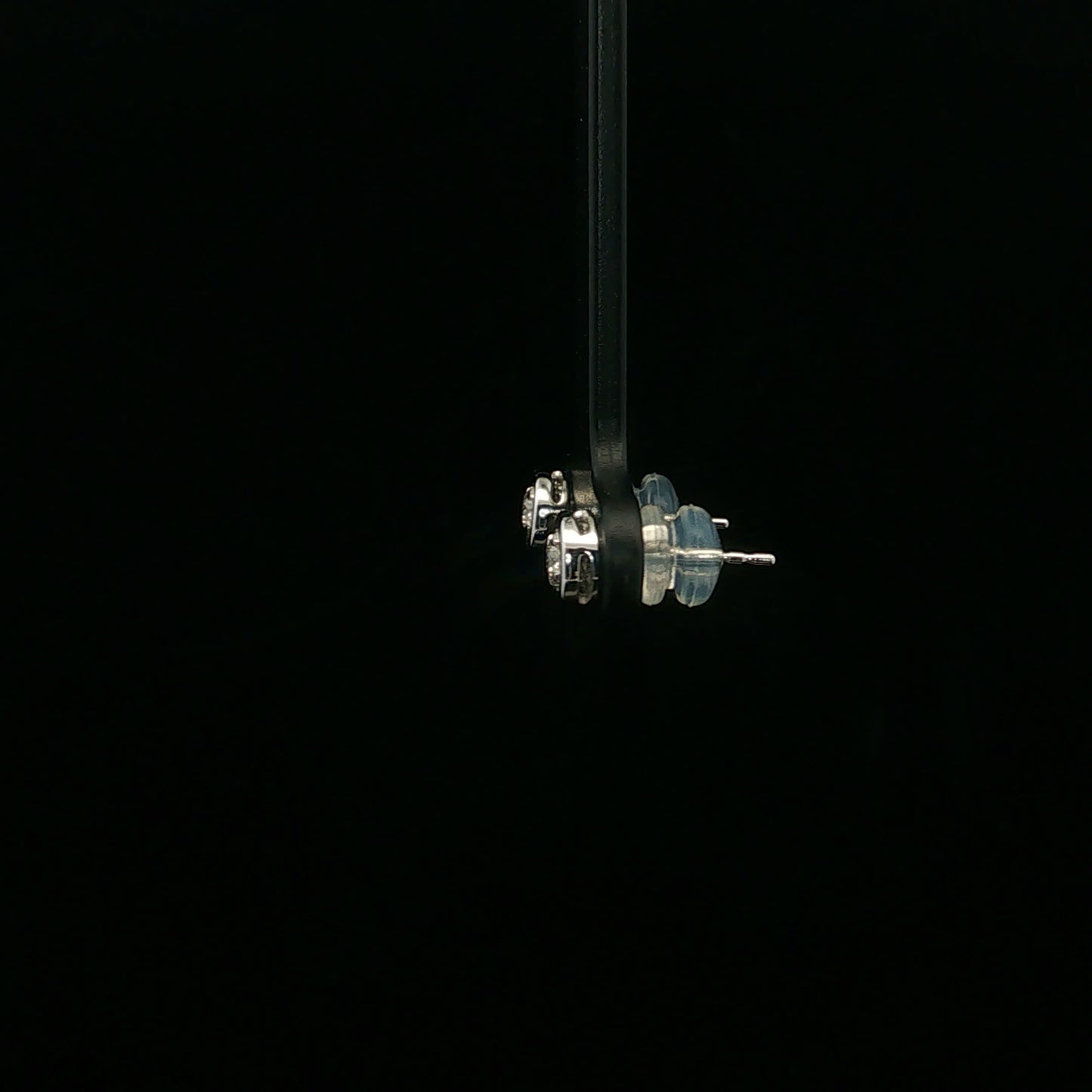 0.14ctw G/SI2 Bezel Studs - 14KW - Natural Diamond - 64170