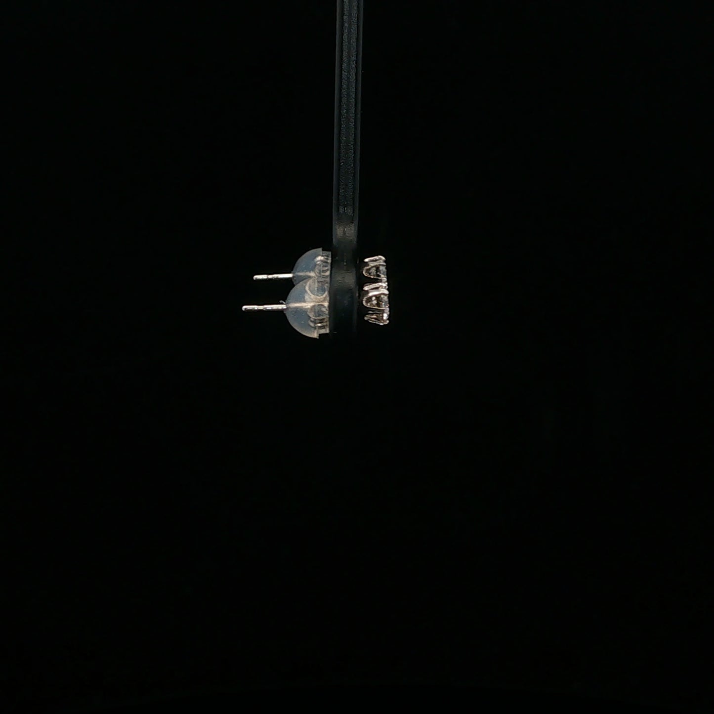 0.30ctw G/SI1 Solitaire Studs - PT900 - Natural Diamond - 64179