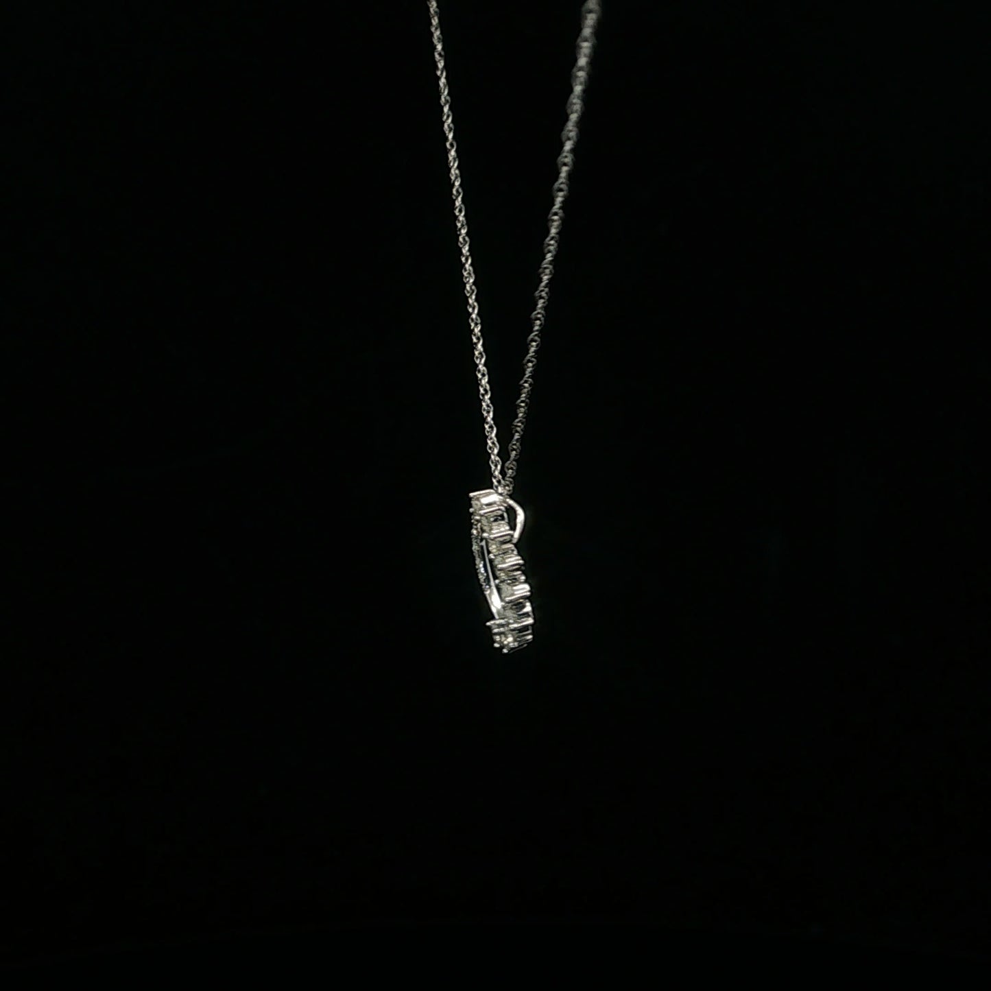 0.18ctw G/SI2 Half Moon - 14KW - Natural Diamond - 64192-3
