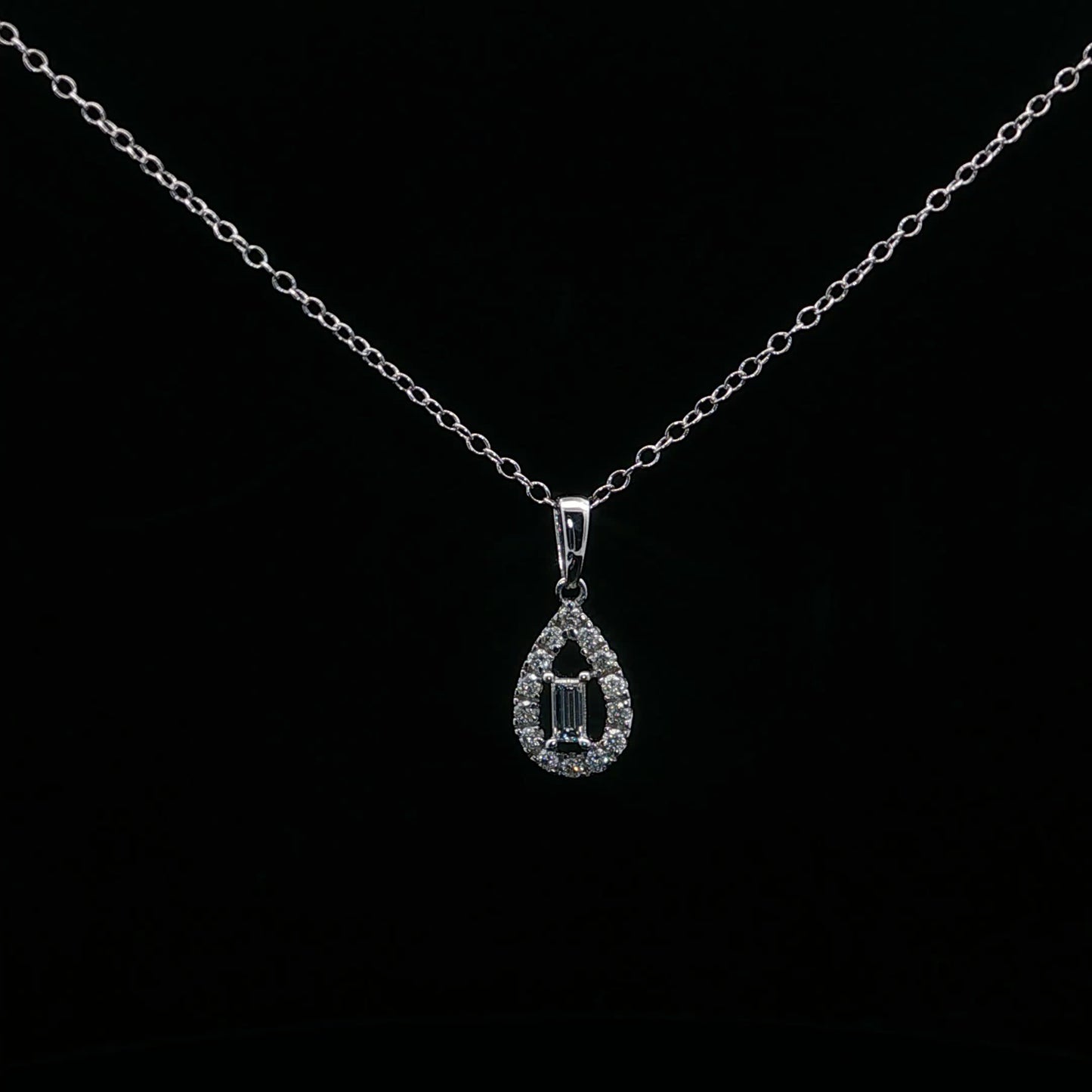 0.25ctw G/SI1 Emerald Pear - 10KW - Natural Diamond - 64196