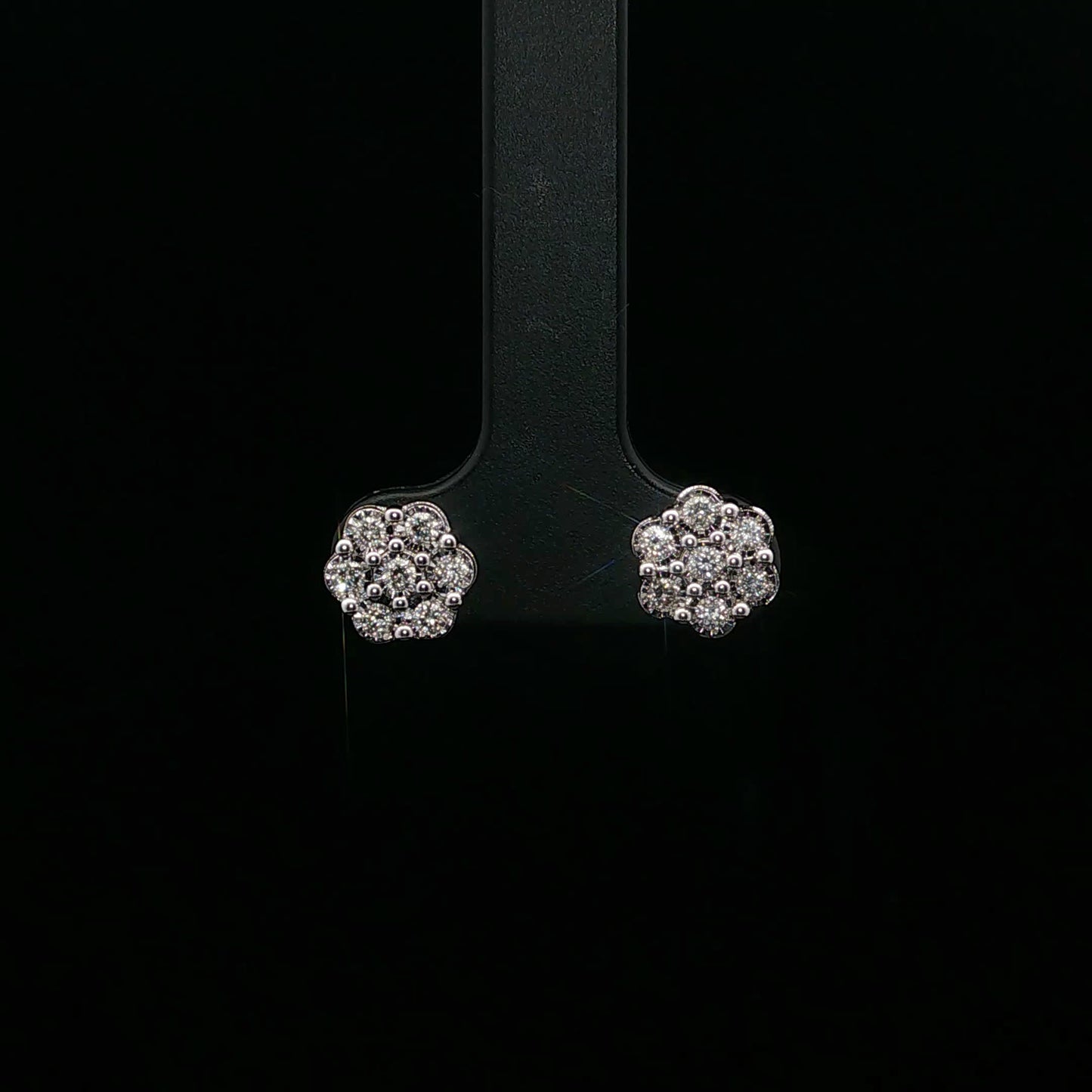 0.32ctw G/SI1 Flower Studs - 14KW - Natural Diamond - 64201-3