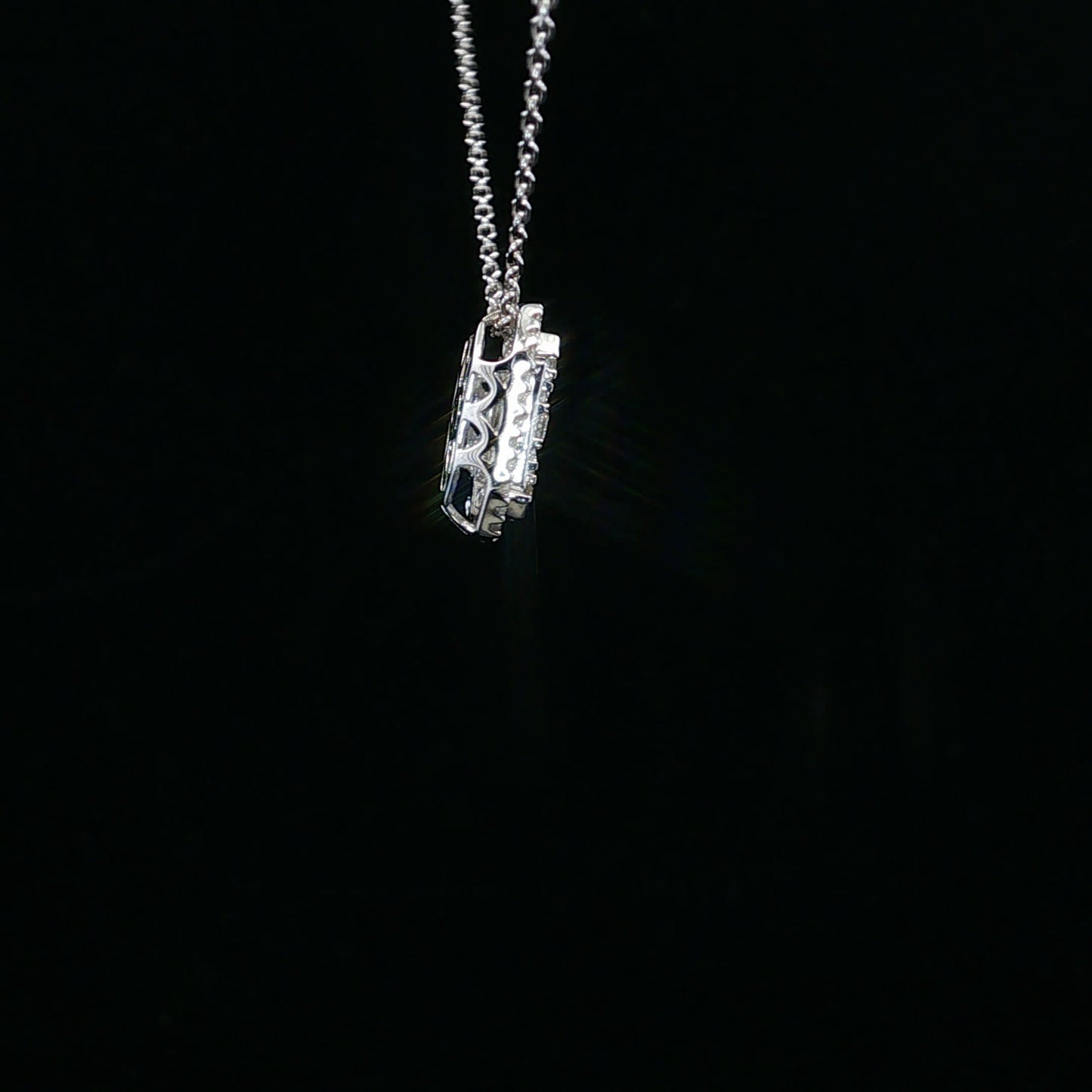 0.40ctw G/SI2 Emerald Halo - 10KW - Natural Diamond - 64223