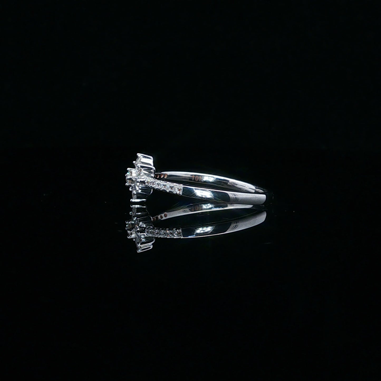 0.25ctw G/SI2 Flower Promise - 14KW - Natural Diamond - 64081-7-8
