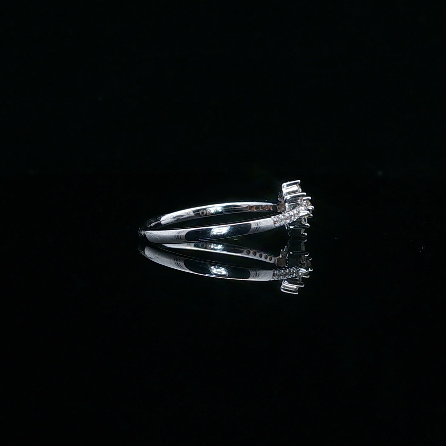 0.25ctw G/SI2 Flower Promise - 14KW - Natural Diamond - 64081-7-8