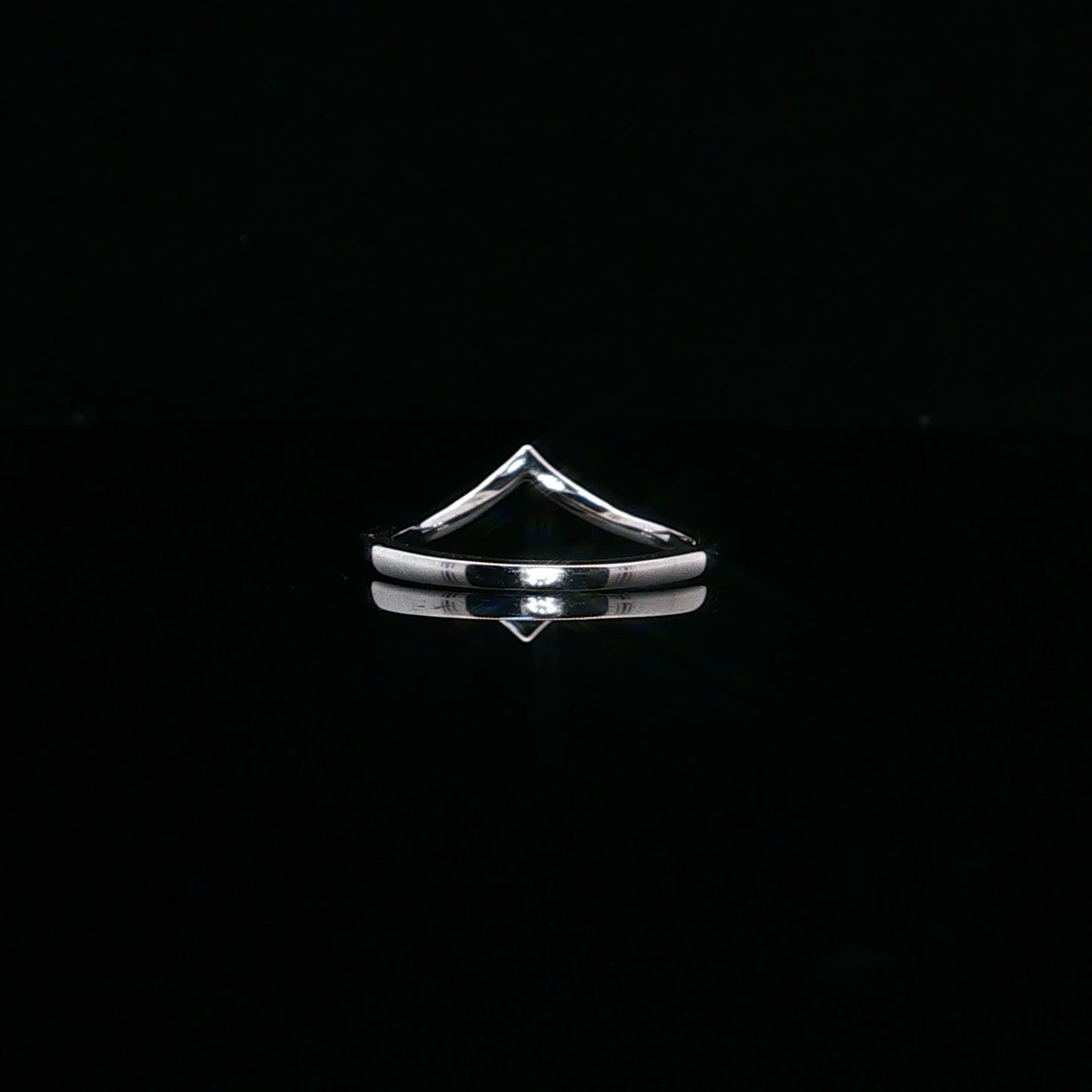 0.02ctw H/I1 V Band - 10KW - Natural Diamond - 64083-5.5