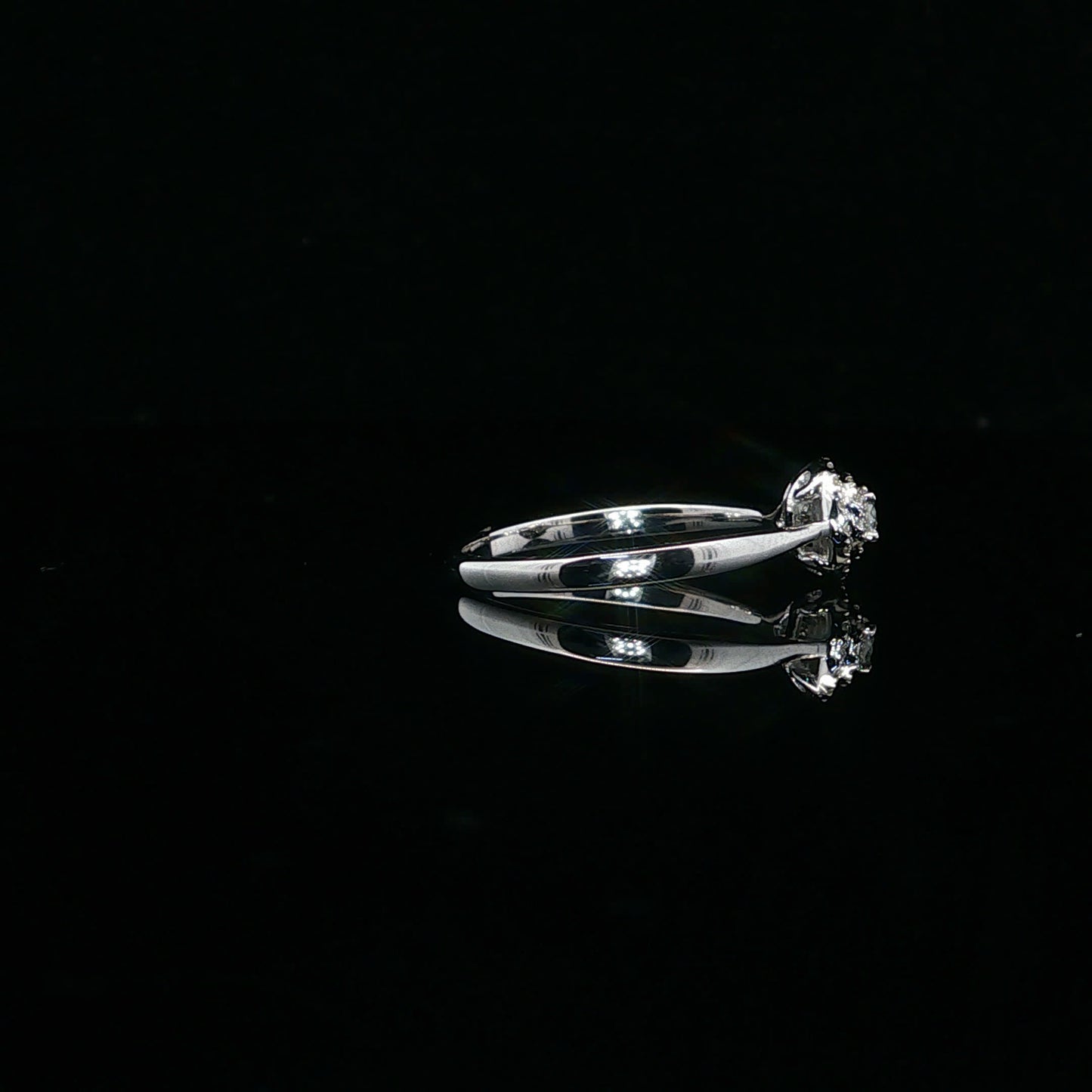 0.20ctw G/SI2 Double Halo Promise - 10KW - Natural Diamond - 64085-6.5-4