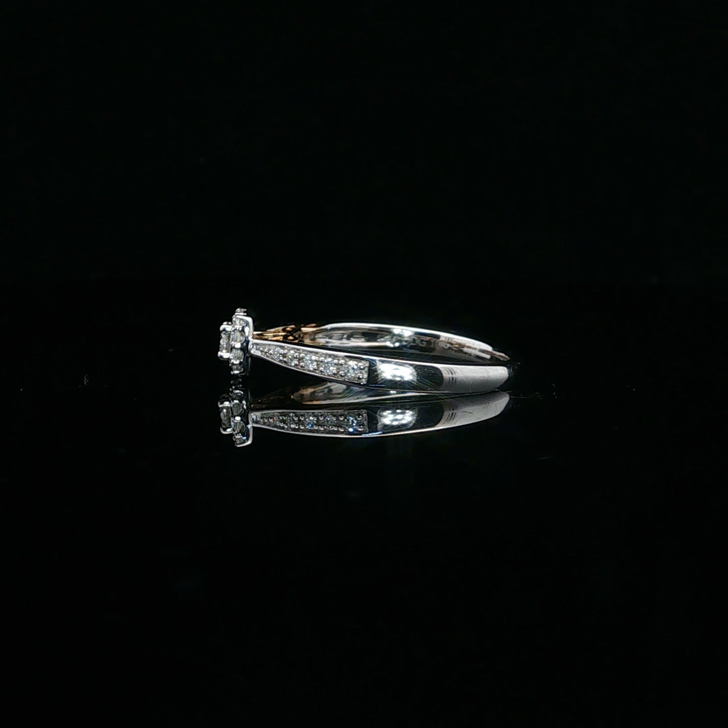 0.37ctw G/SI2 Two Tone Promise - 10KW/Y - Natural Diamond - 64086-7-3