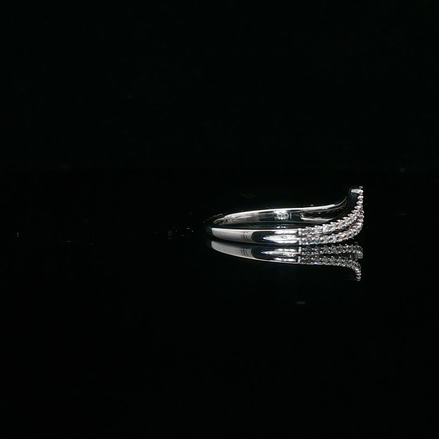 0.15ctw G/I1 V Double Row - 10KW - Natural Diamond - 64107-7-7
