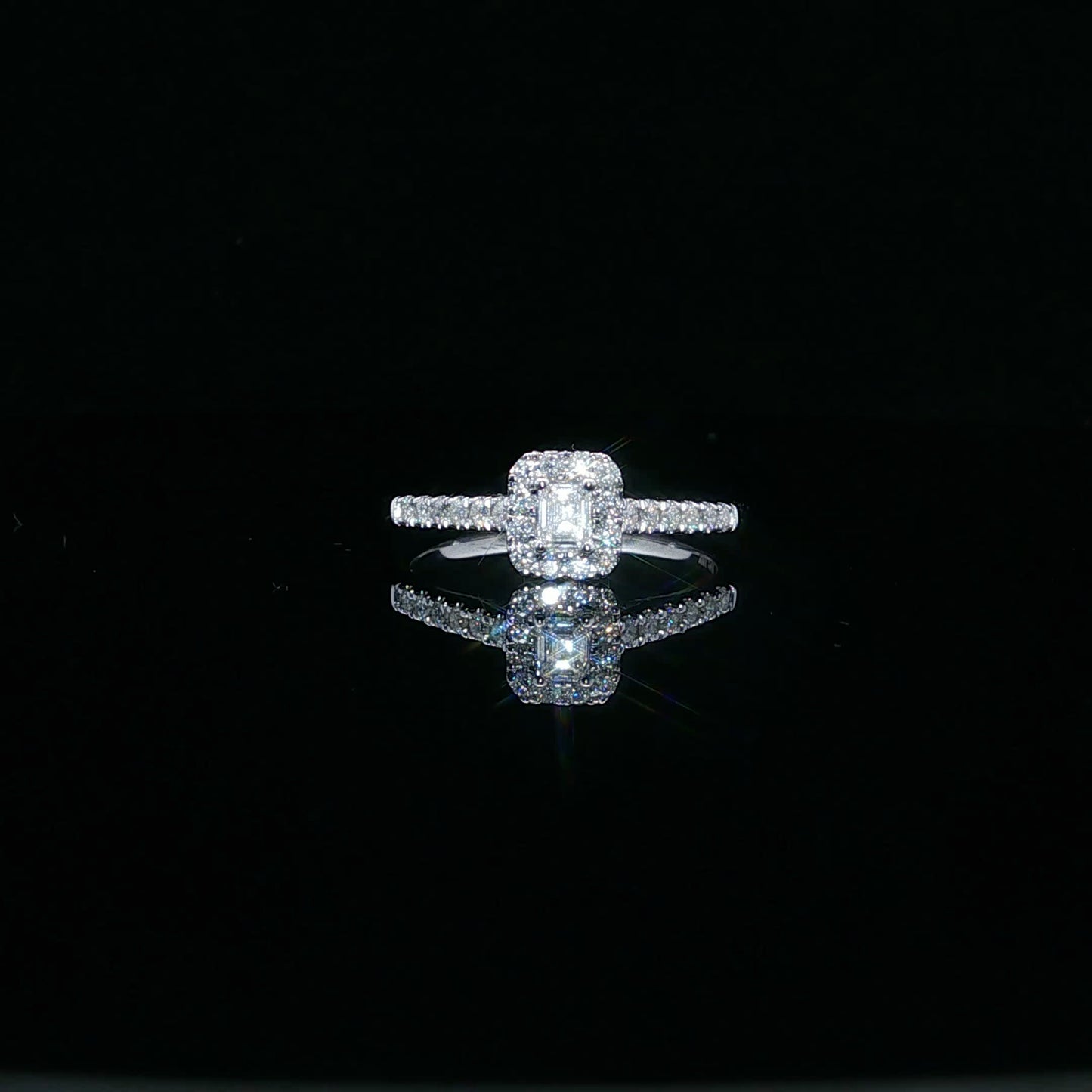 0.38ctw 0.17ct G/SI1 Emerald Halo Mini - 10KW - Natural Diamond - 64117-7