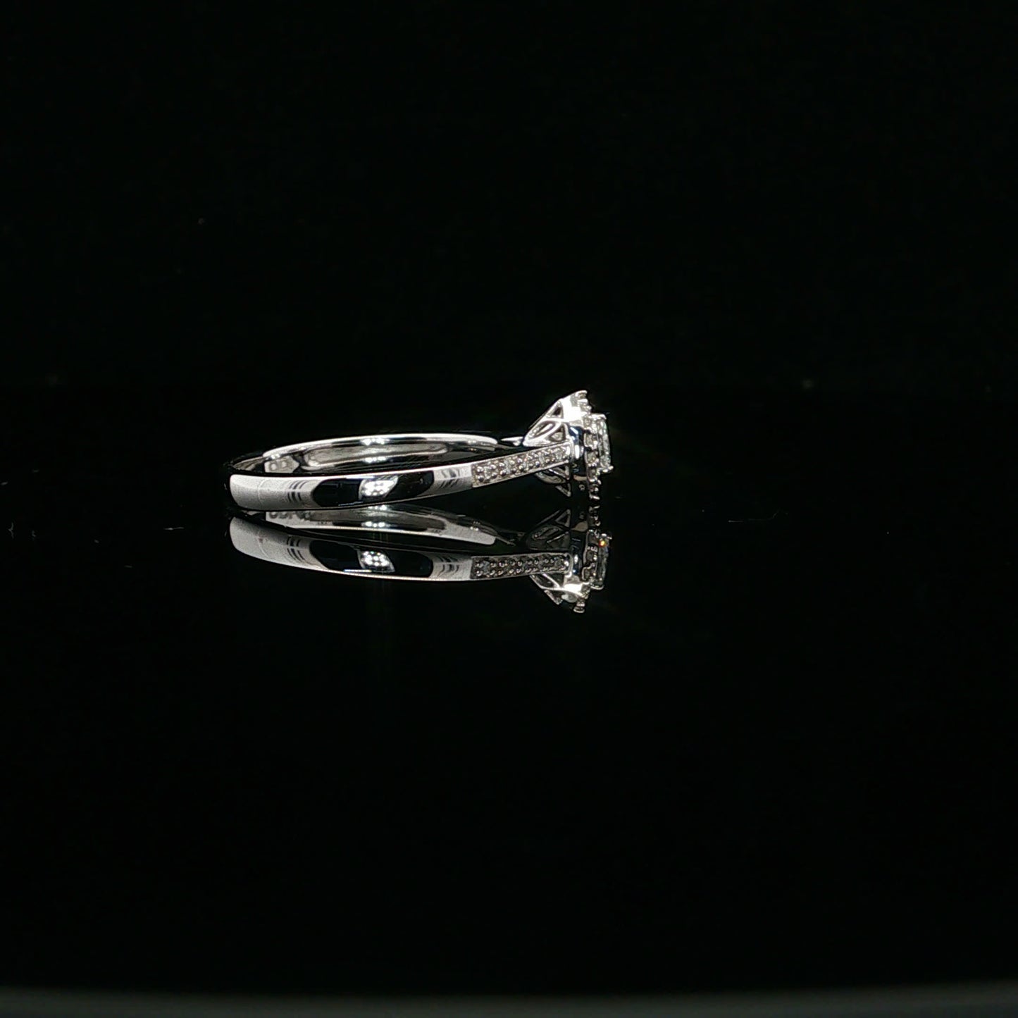 0.12ctw 0.05ct G/I1 Marquee Halo Promise - 10KW - Natural Diamond - 64121-7