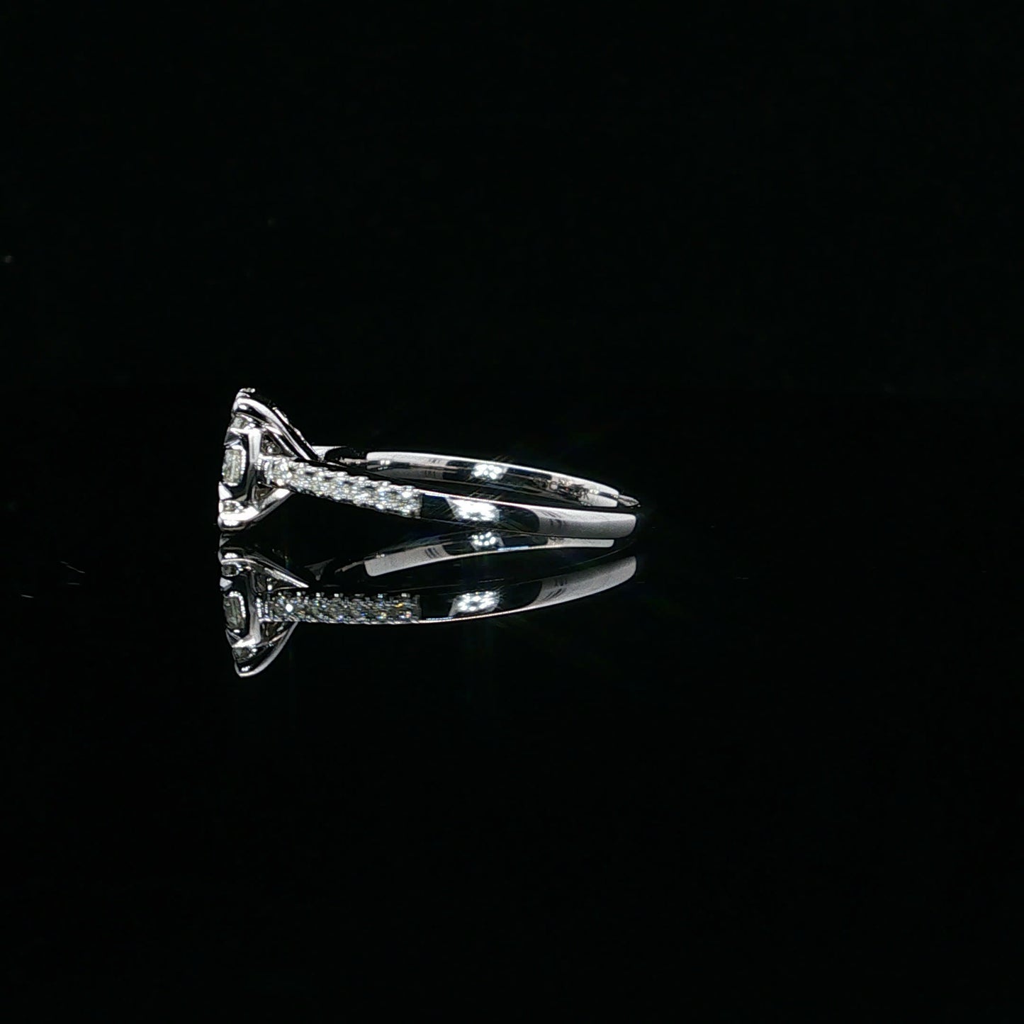 0.75ctw 0.38ct G/VS2 RBC Halo - 14KW - Natural Diamond - 64131-7