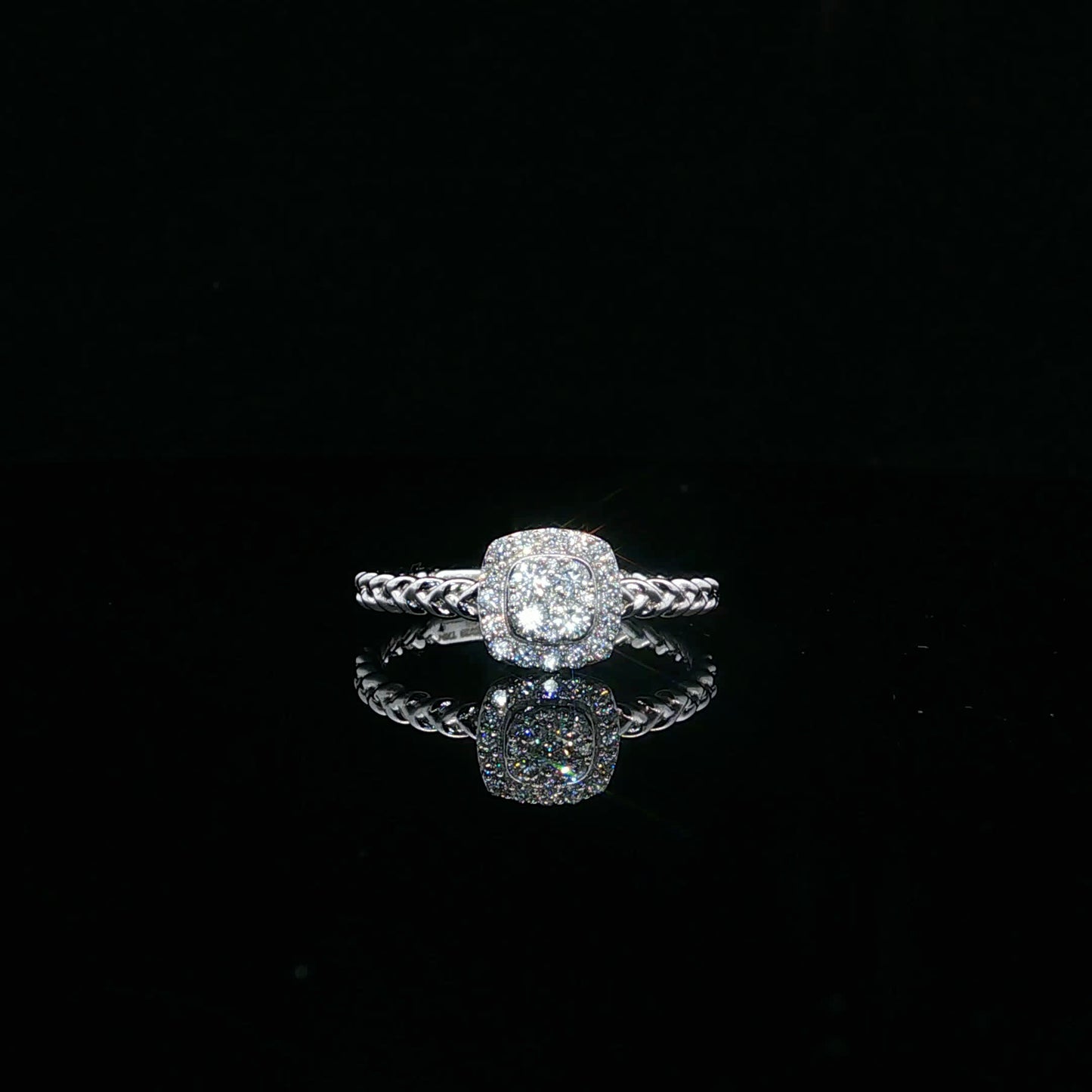 0.25ctw F/SI1 Cushion Cluster Halo - 14KW - Natural Diamond - 64136-7