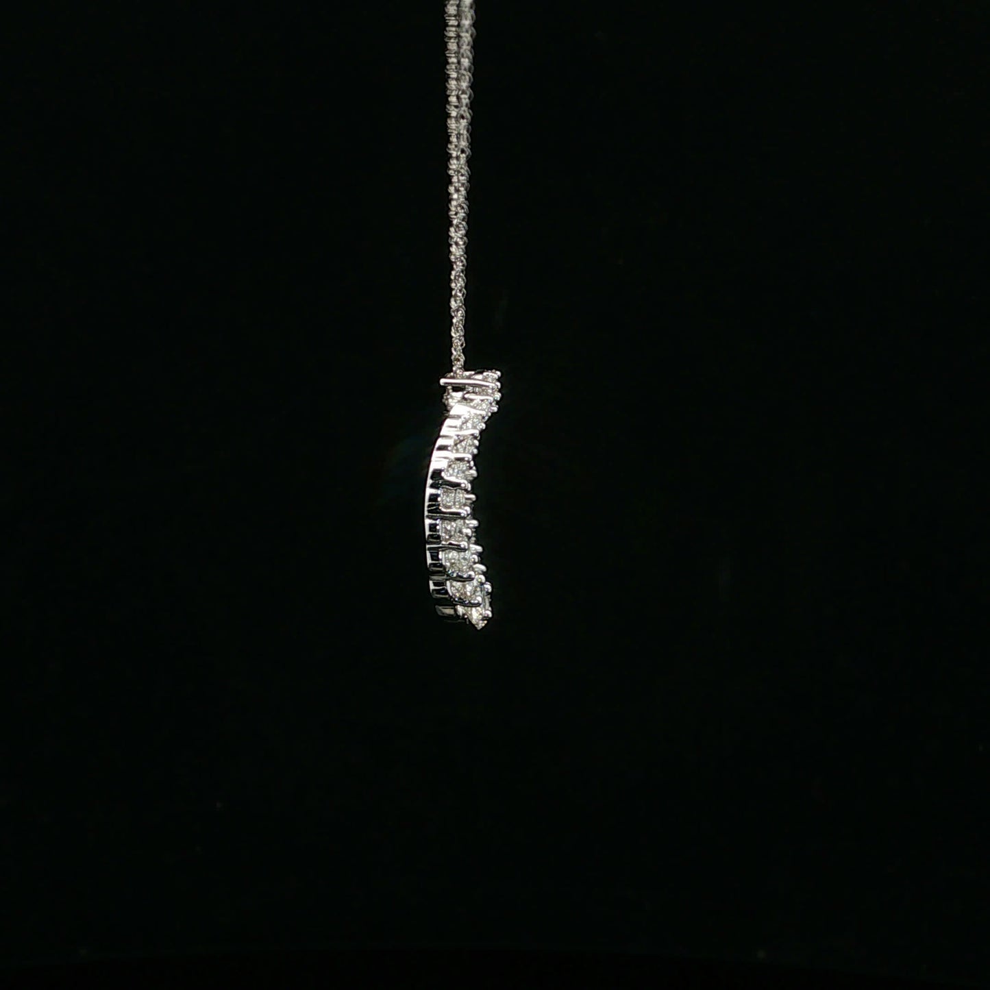 1.00ctw F/VS2 Loop Pendant - 14KW - Natural Diamond - 64146