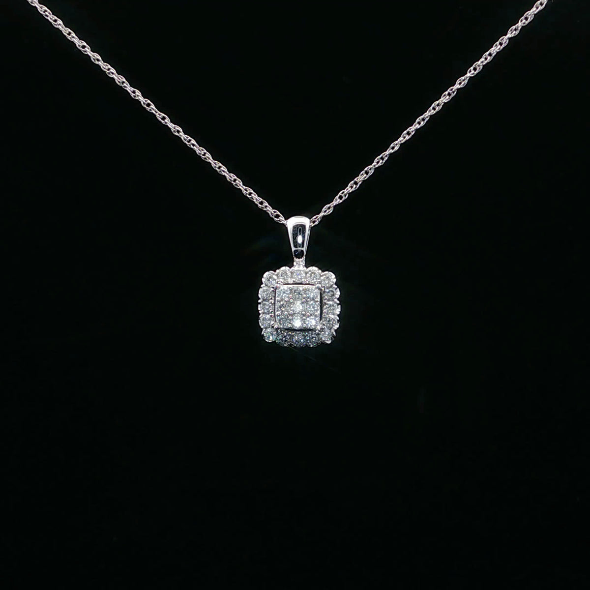 0.30ctw G/SI2 Square Cluster Halo - 14KW - Natural Diamond - 64149-3