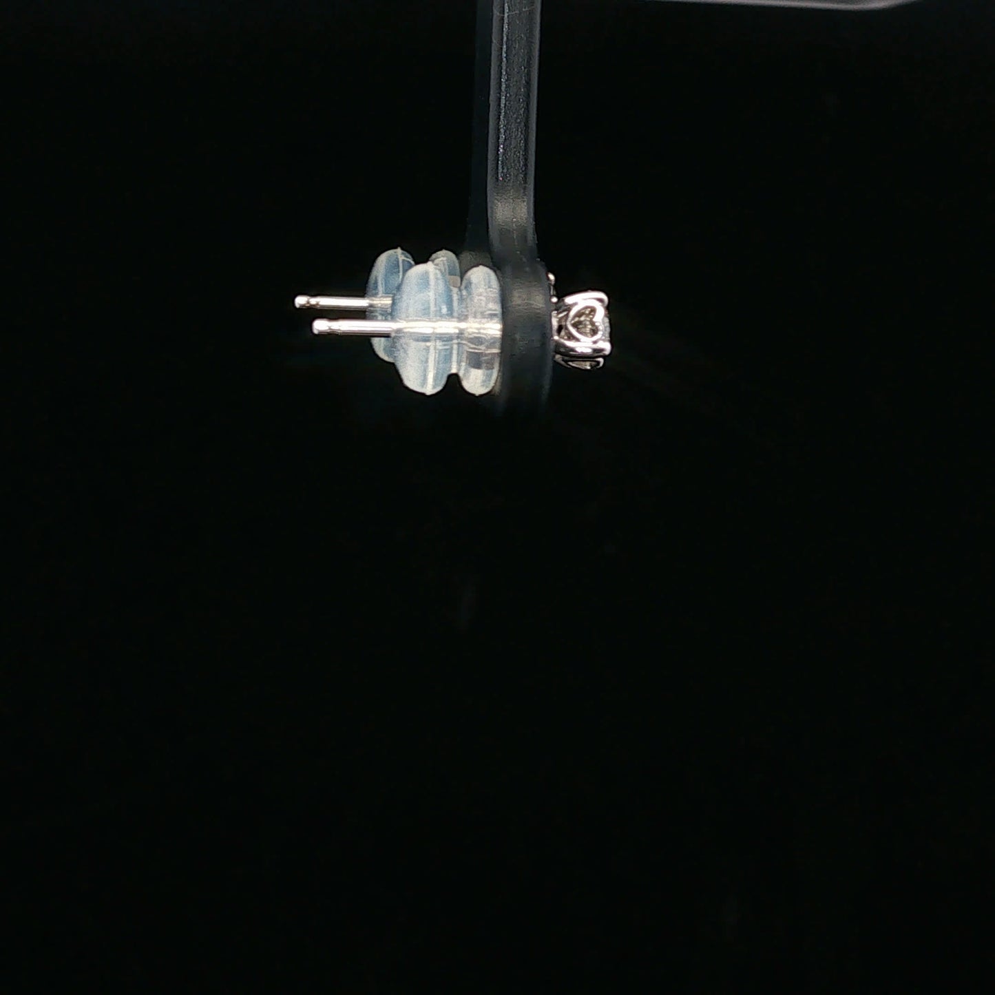 0.20ctw G/SI1 Solitaire Studs - 14KW - Natural Diamond - 64153