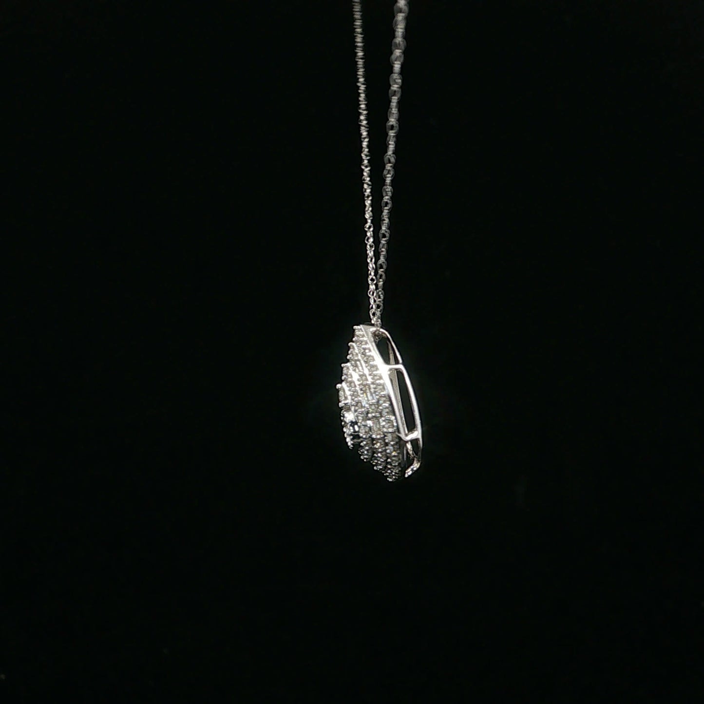 0.50ctw G/SI2 Pear Halo - 10KW - Natural Diamond - 64224