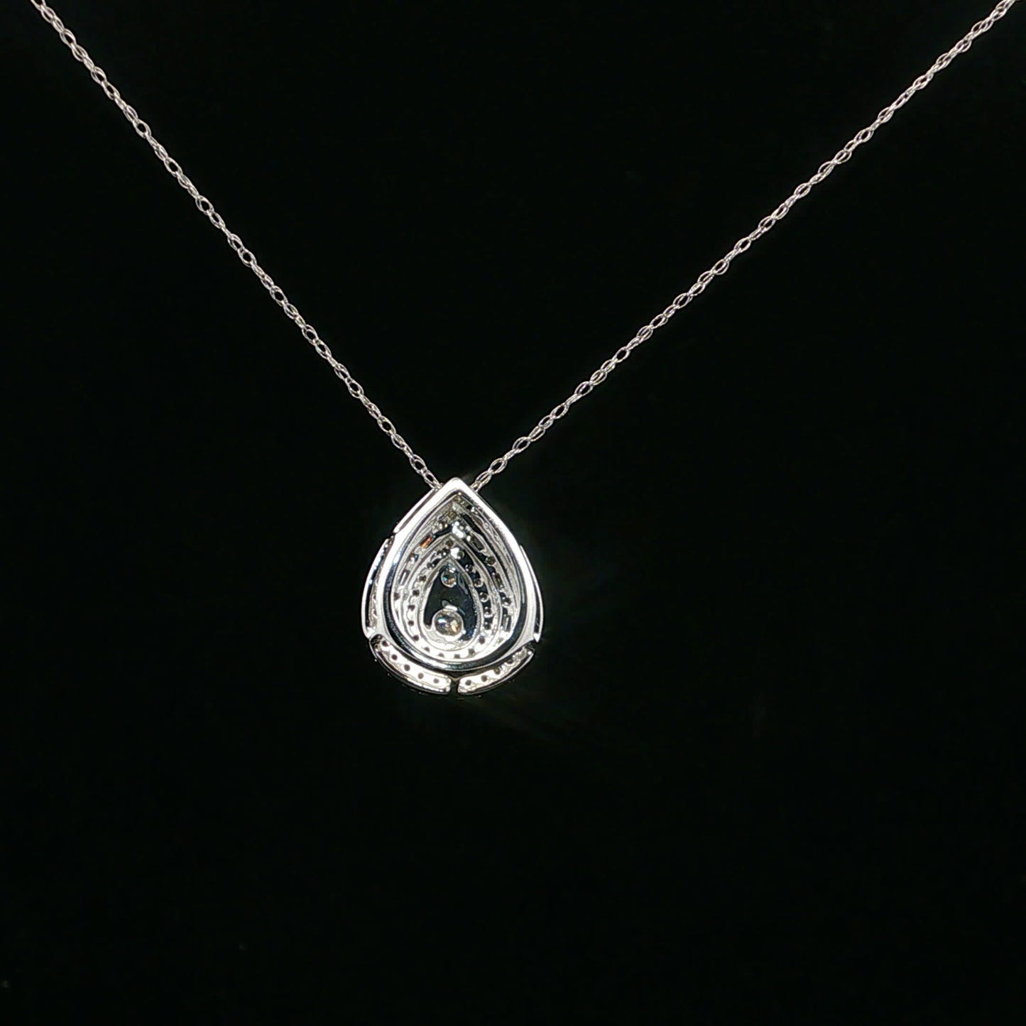 0.50ctw G/SI2 Pear Halo - 10KW - Natural Diamond - 64224
