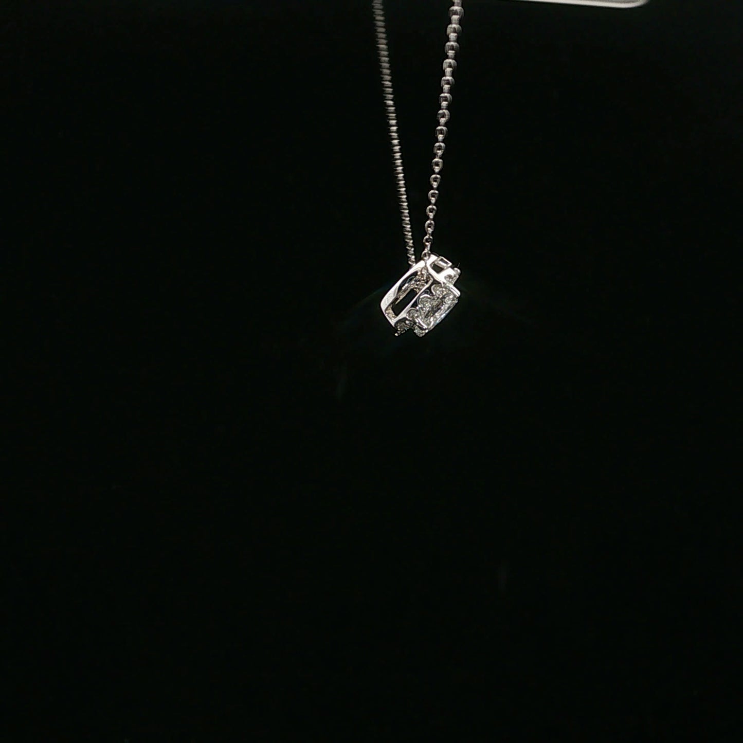 0.50ctw 0.40ct D/VS1 Oval Halo - 10KW - Lab Diamond - 64226-1