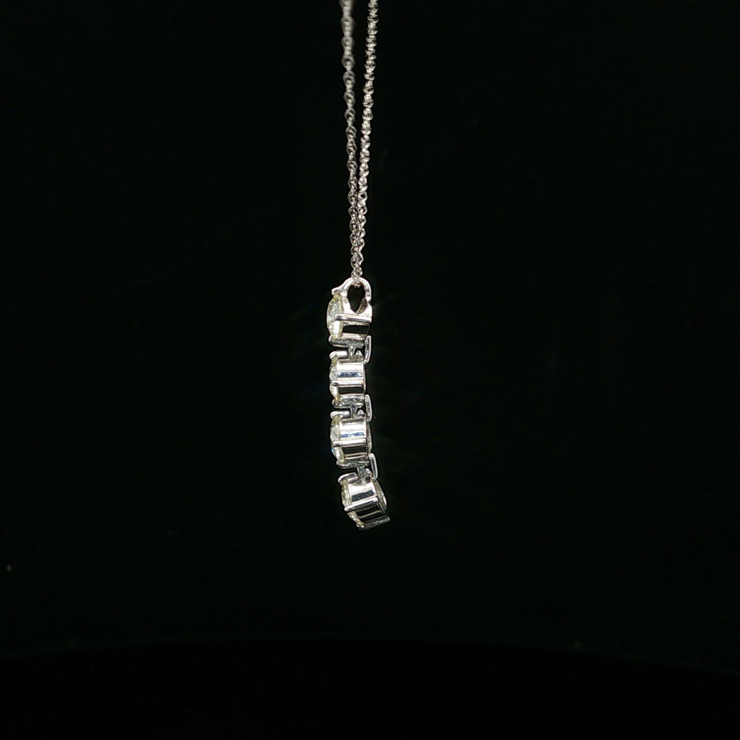 1.04ctw G/VS2 Four Drop - 18KW - Natural Diamond - 64234