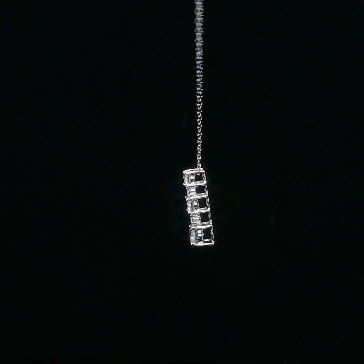 0.50ctw  F/SI1 Bolo Tri-Drop - PT900 - Natural Diamond - 64243
